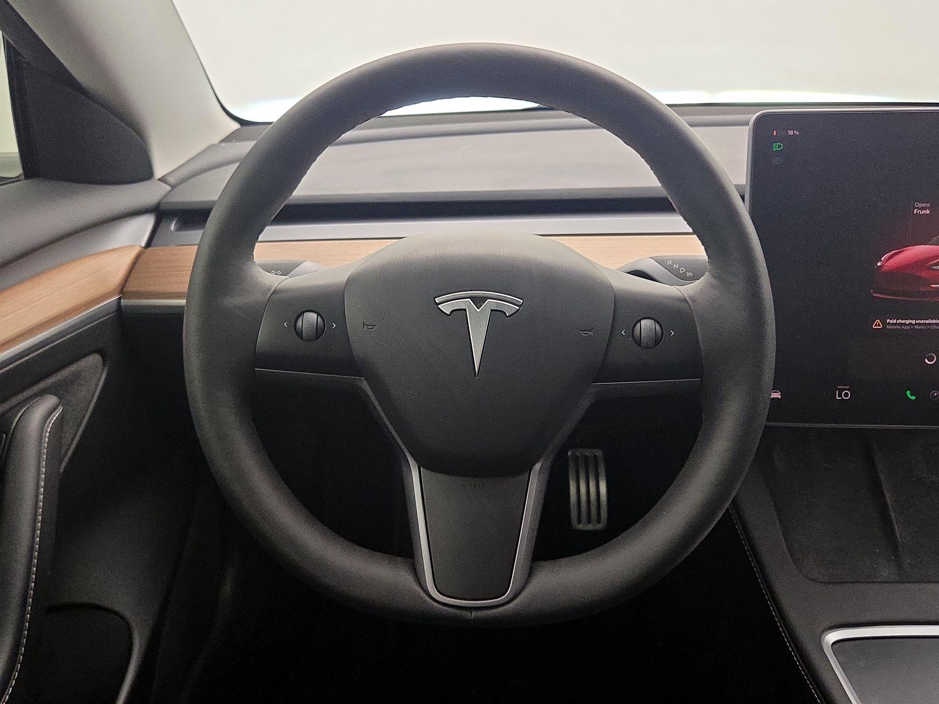 Thumbnail: 2023 Tesla Model 3 - 10