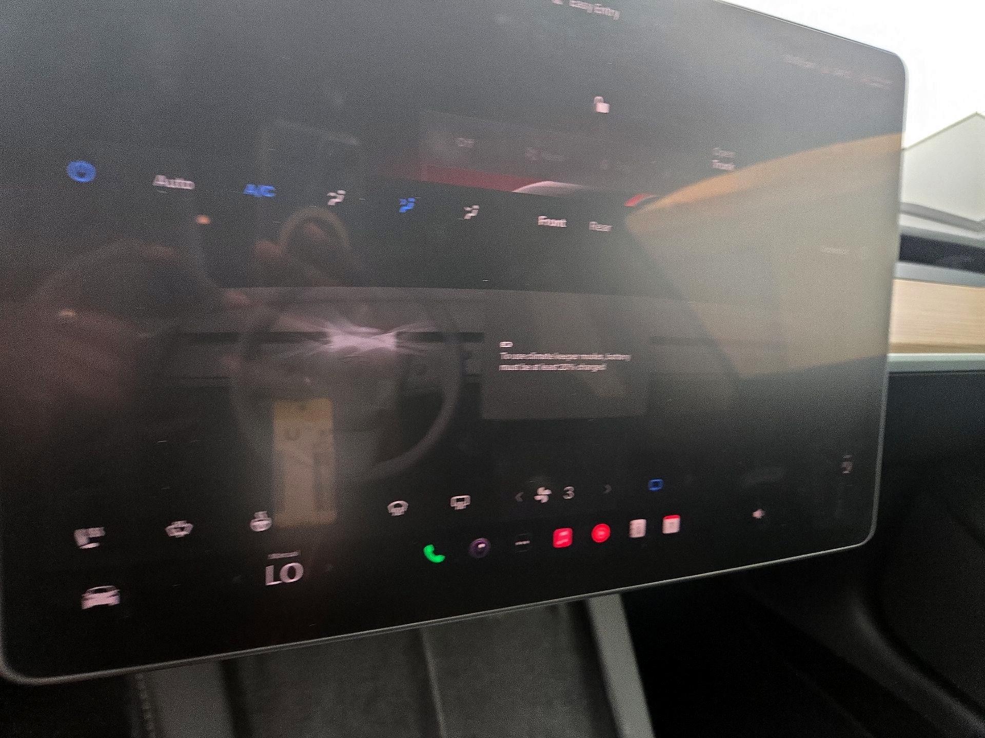 Thumbnail: 2023 Tesla Model 3 - 17