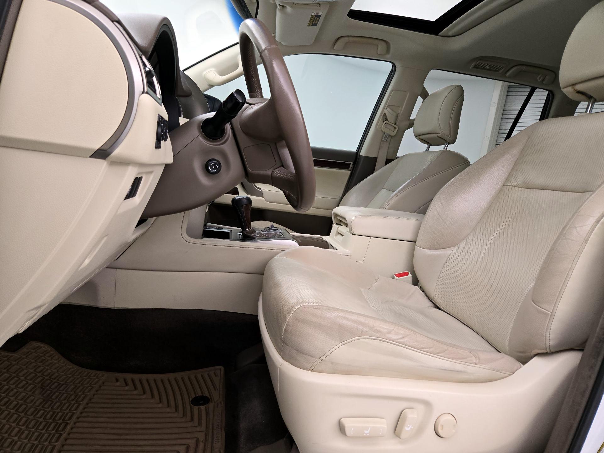 Thumbnail: 2017 Lexus GX - 11