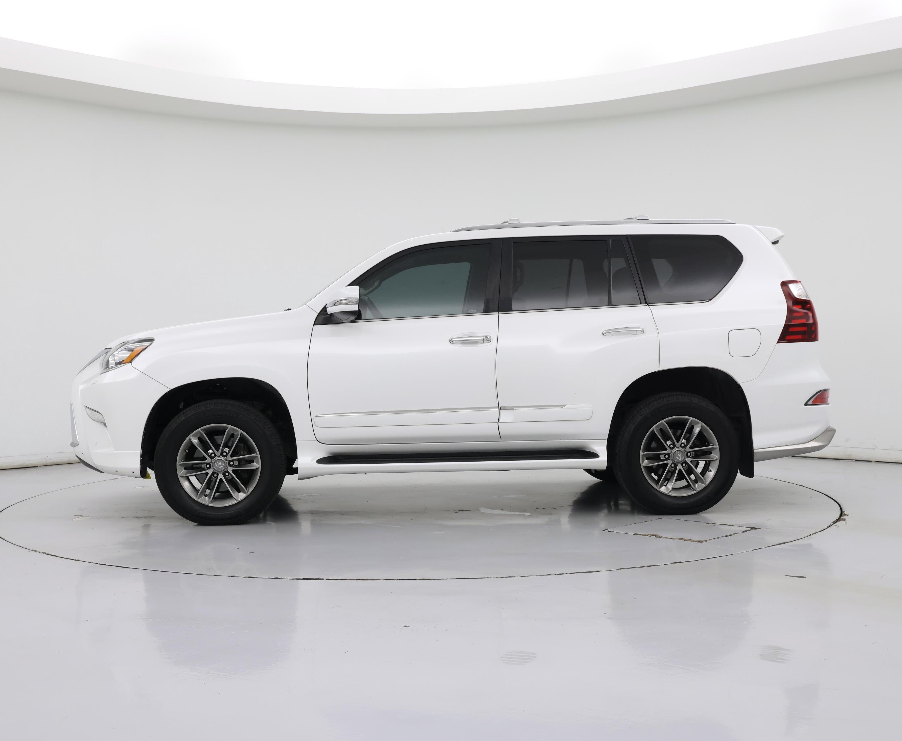 Thumbnail: 2017 Lexus GX - 3
