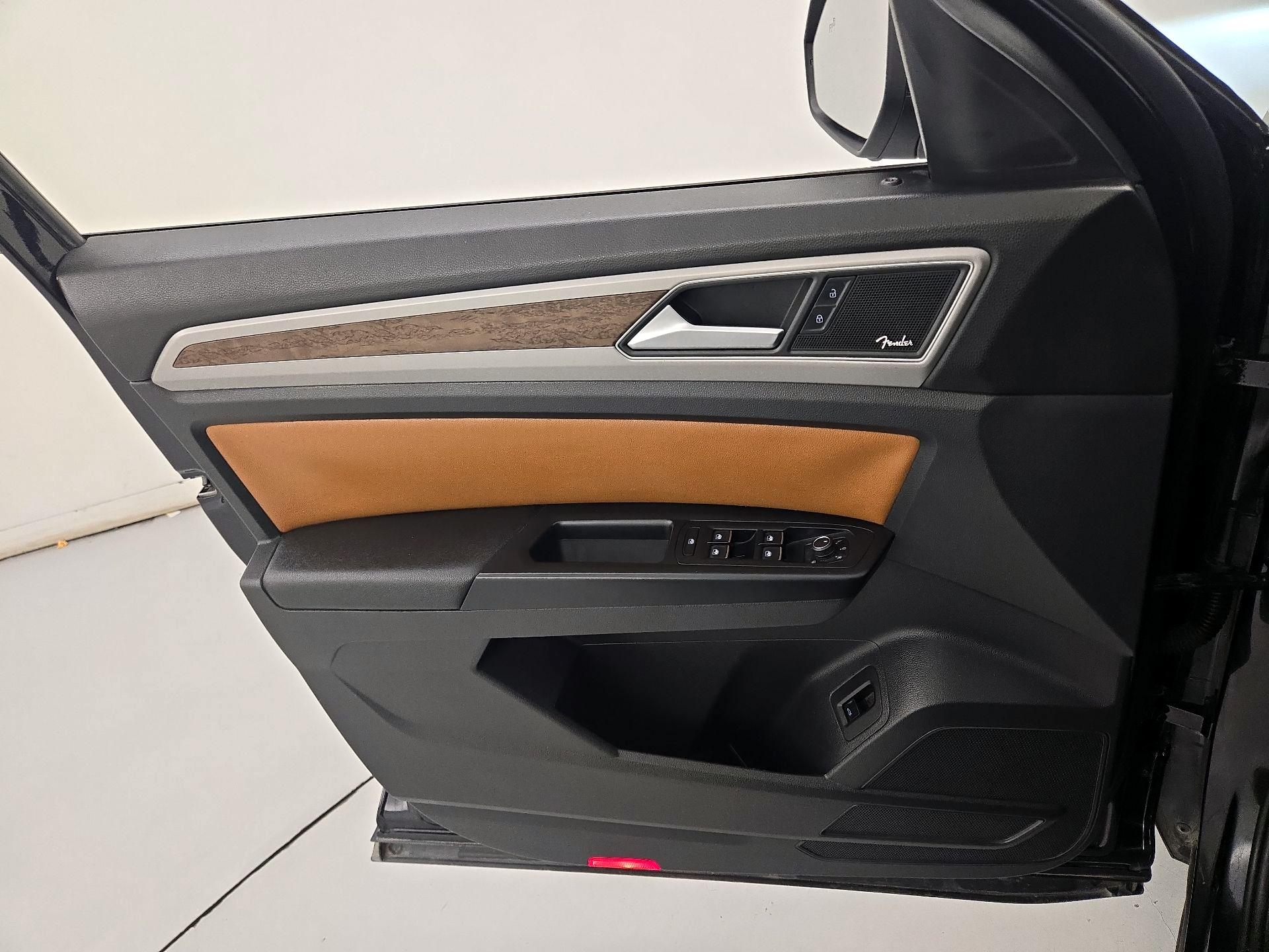 Thumbnail: 2018 Volkswagen Atlas - 12