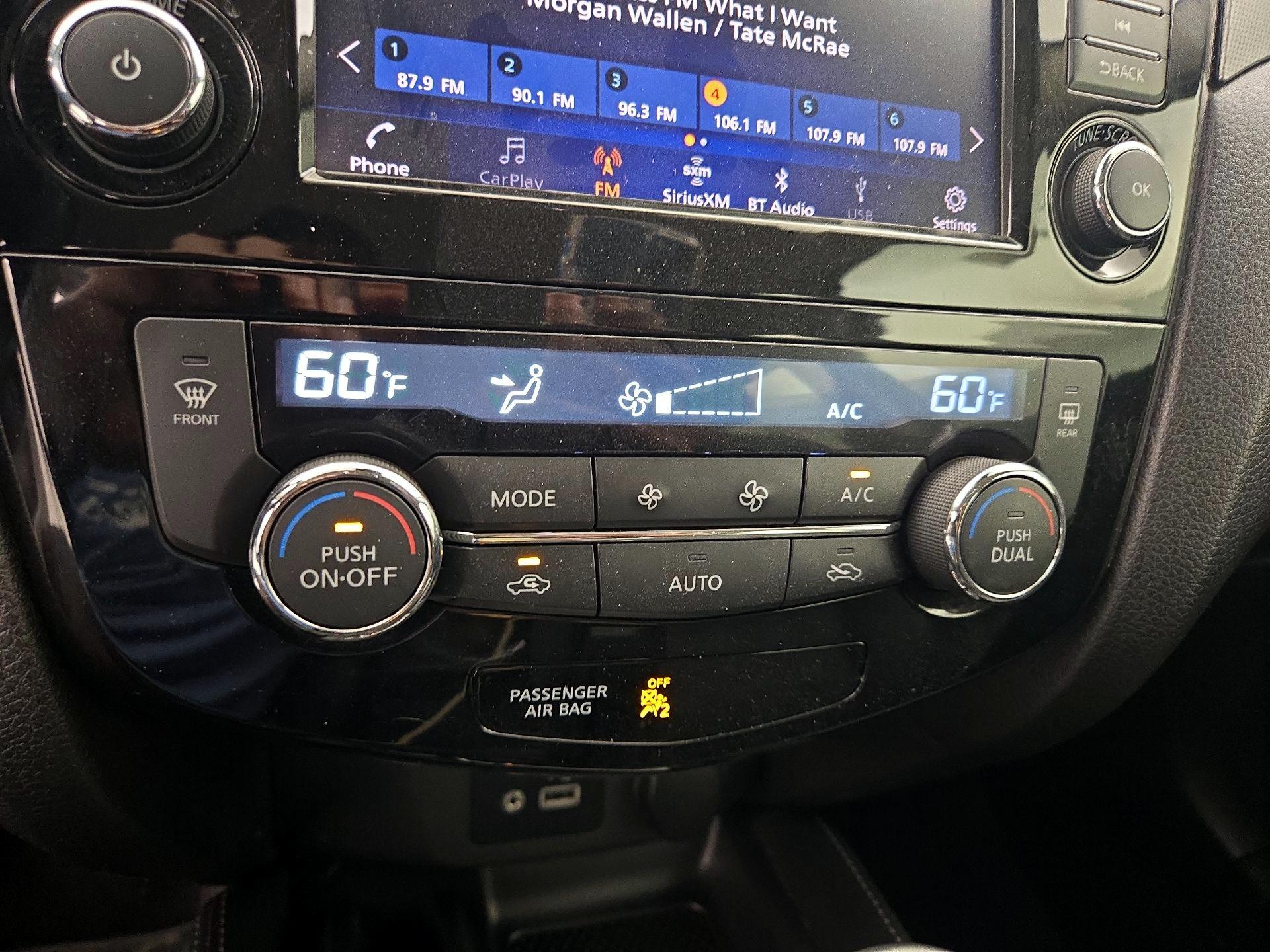 Thumbnail: 2020 Nissan Rogue Sport - 16