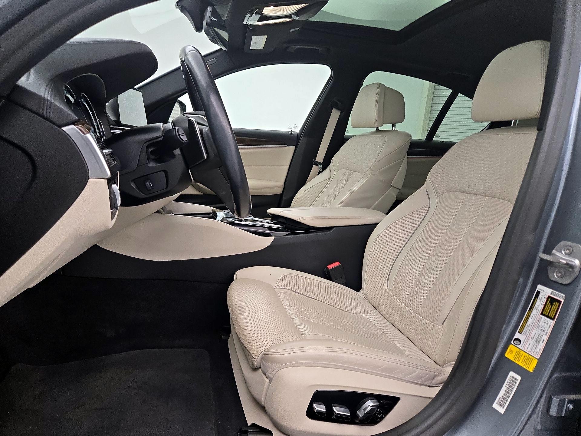 Thumbnail: 2017 BMW 5 Series - 11