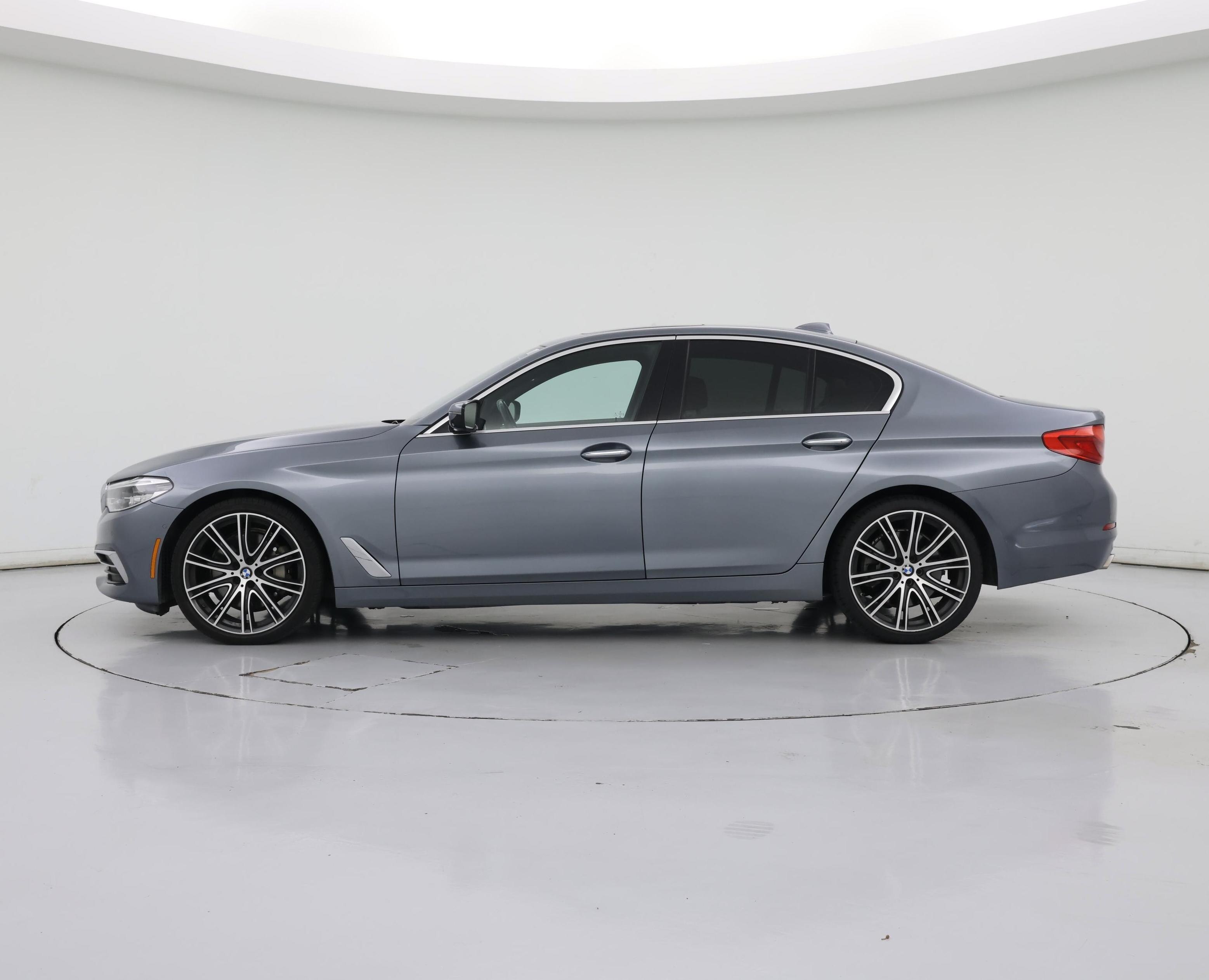 Thumbnail: 2017 BMW 5 Series - 3