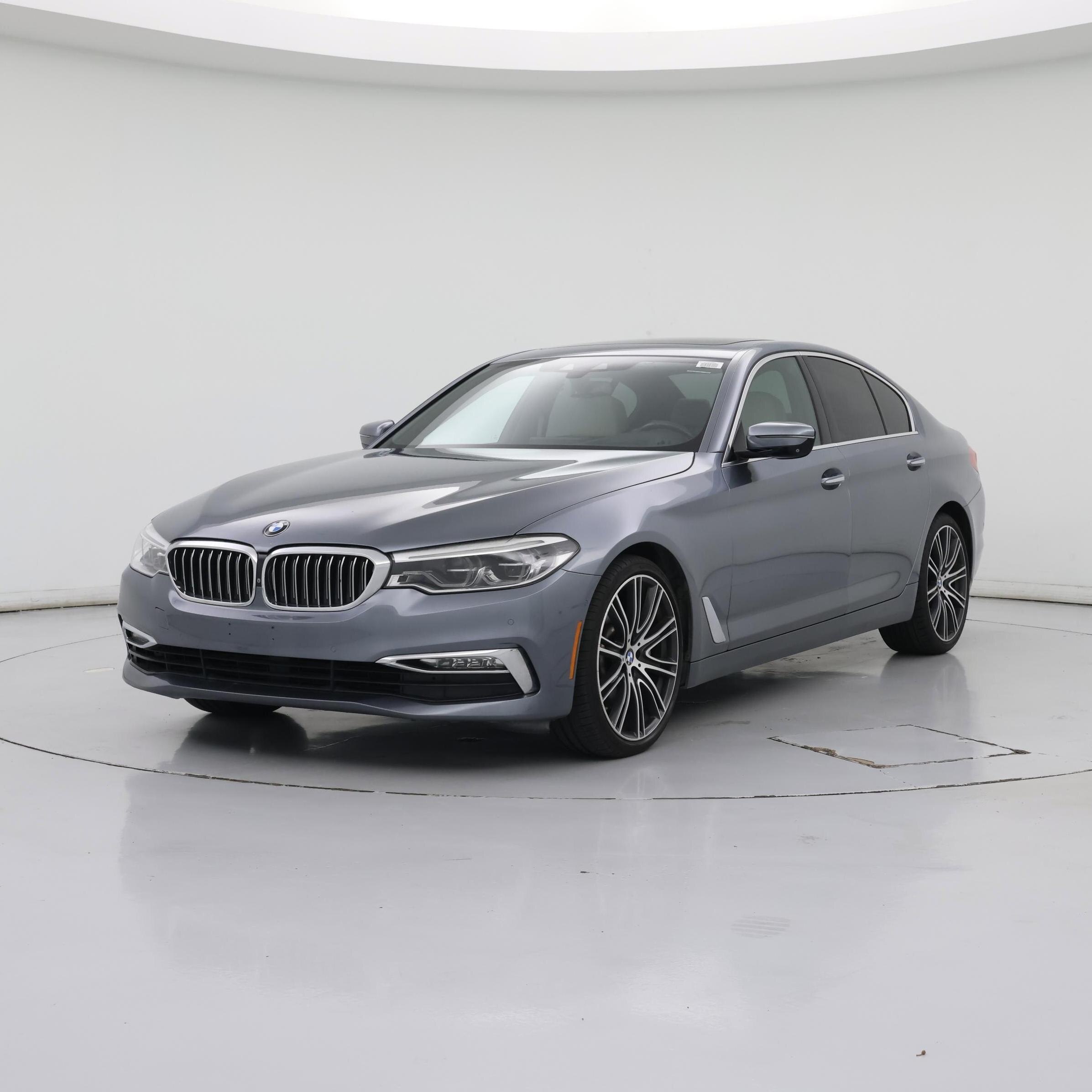 Thumbnail: 2017 BMW 5 Series - 4