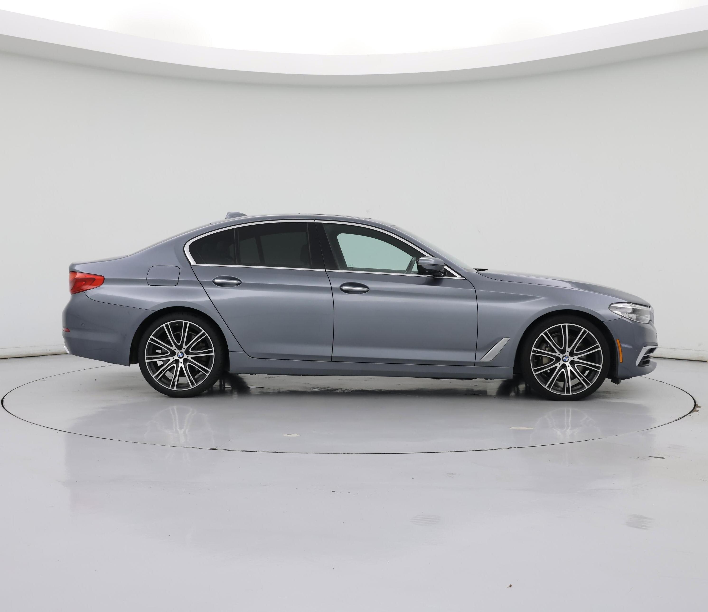 Thumbnail: 2017 BMW 5 Series - 7