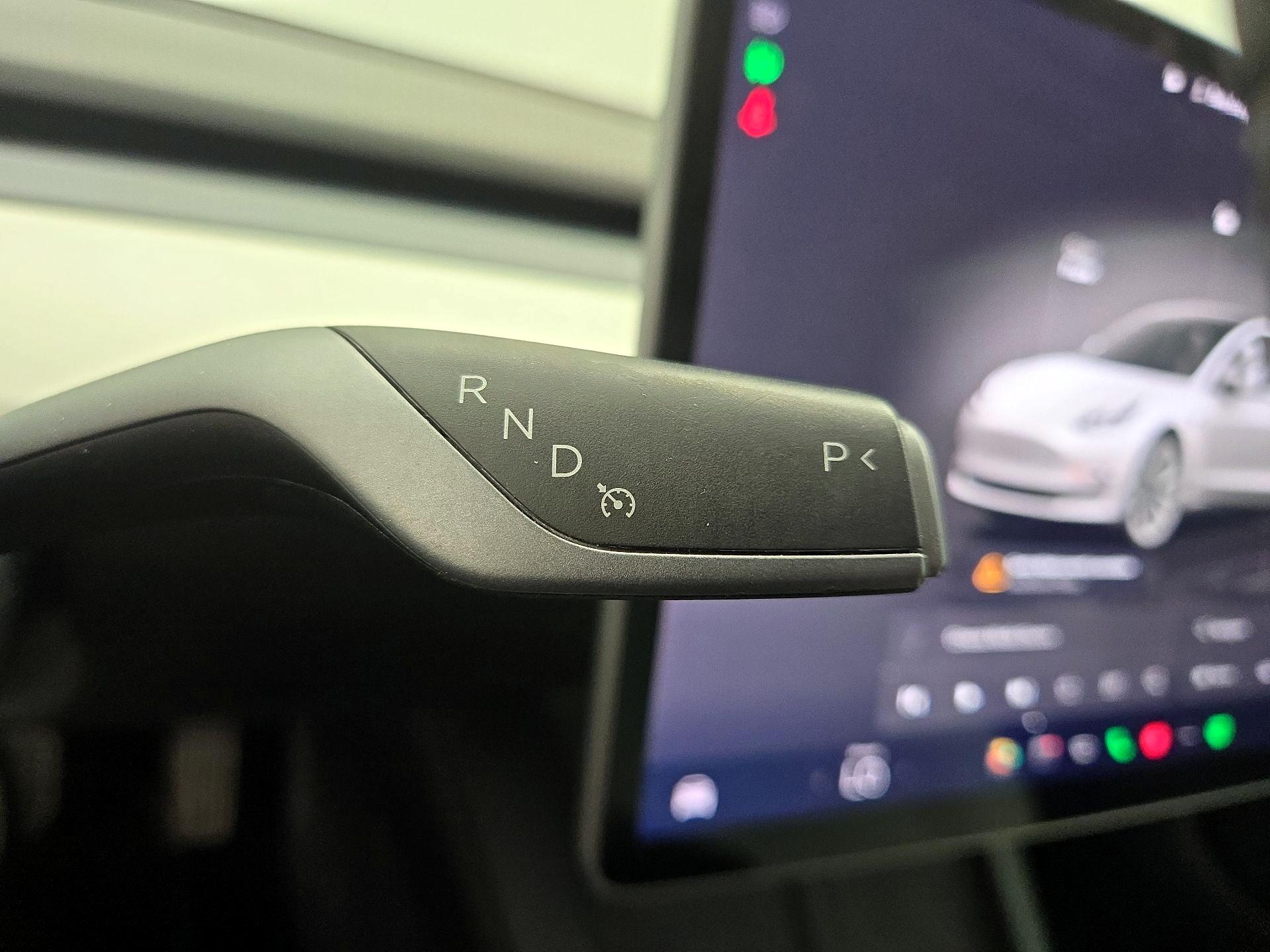 Thumbnail: 2022 Tesla Model 3 - 17