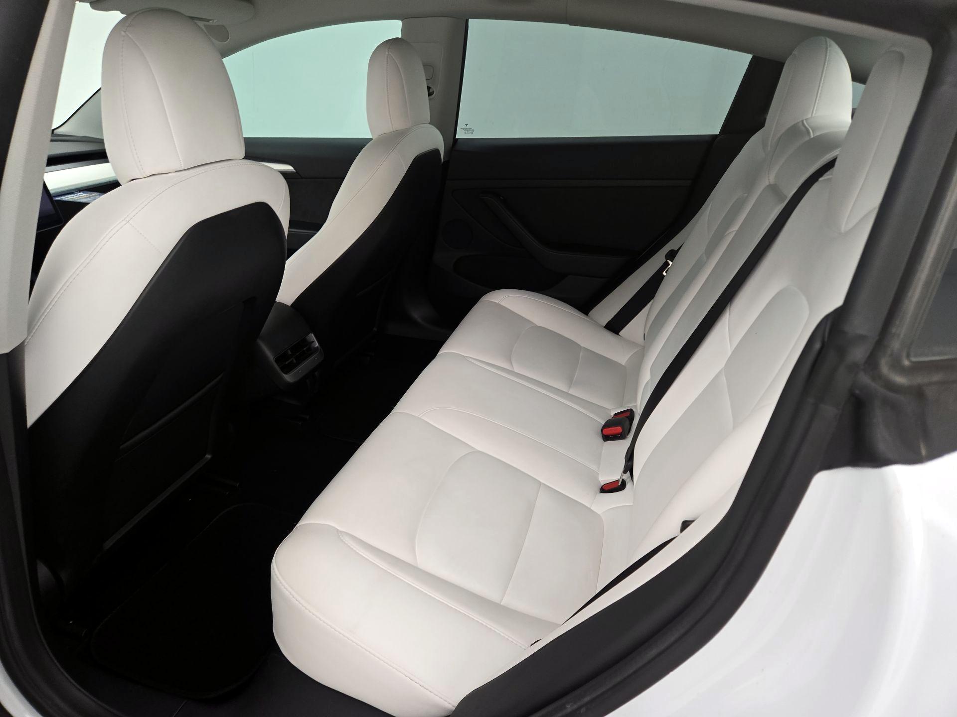 Thumbnail: 2022 Tesla Model 3 - 20