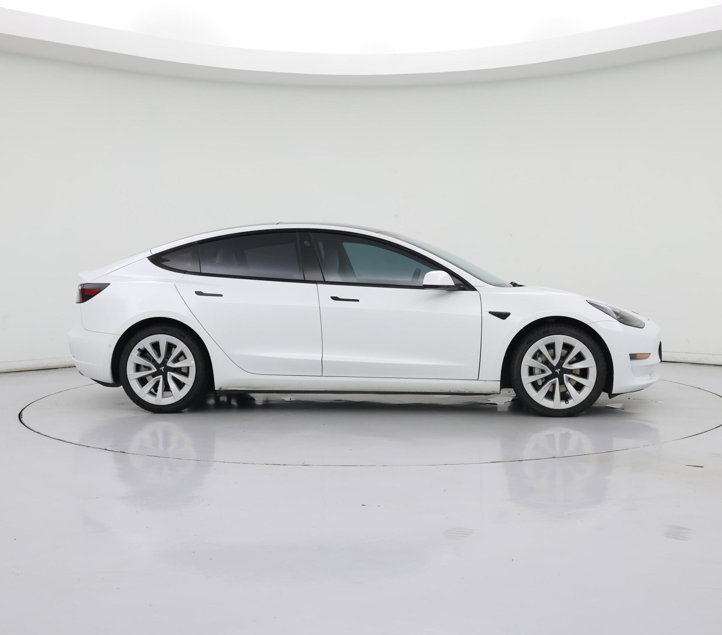 Thumbnail: 2022 Tesla Model 3 - 7