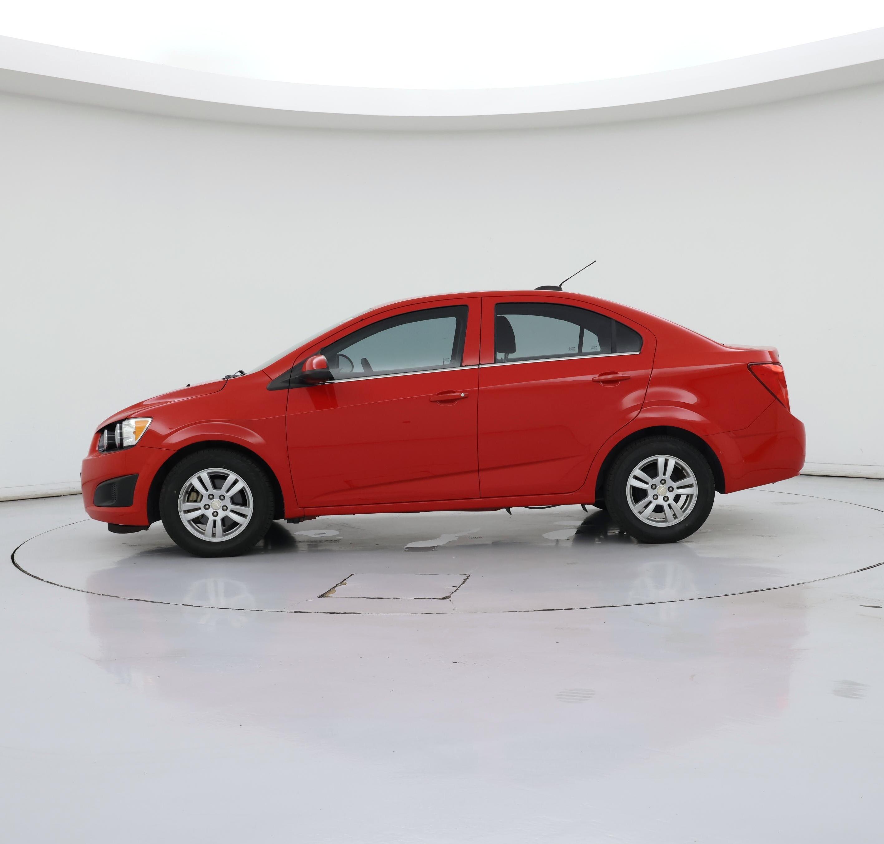 Thumbnail: 2015 Chevrolet Sonic - 3