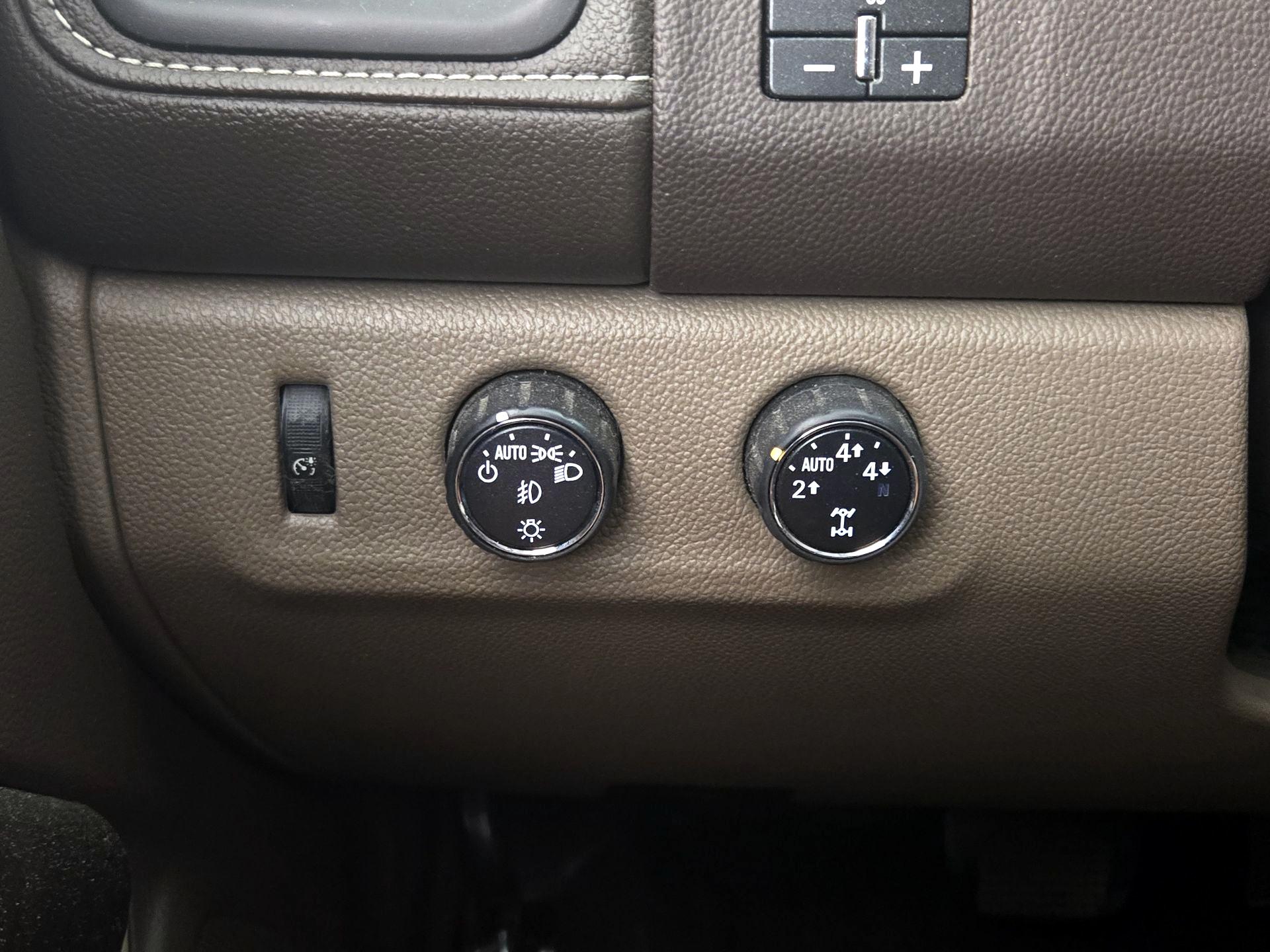 Thumbnail: 2016 GMC Canyon - 13