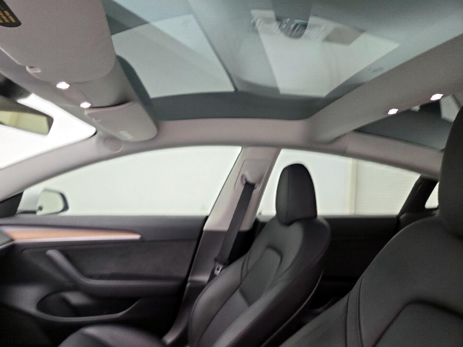 Thumbnail: 2023 Tesla Model 3 - 19
