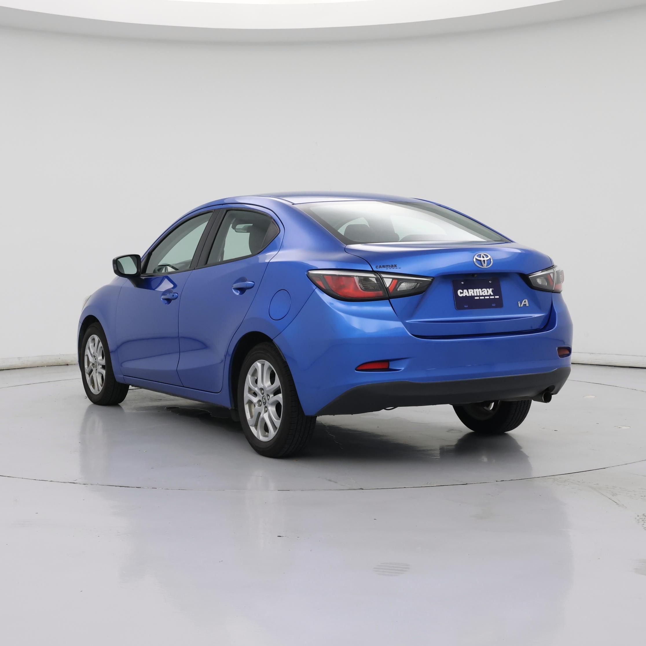 Thumbnail: 2017 Toyota Yaris iA - 2