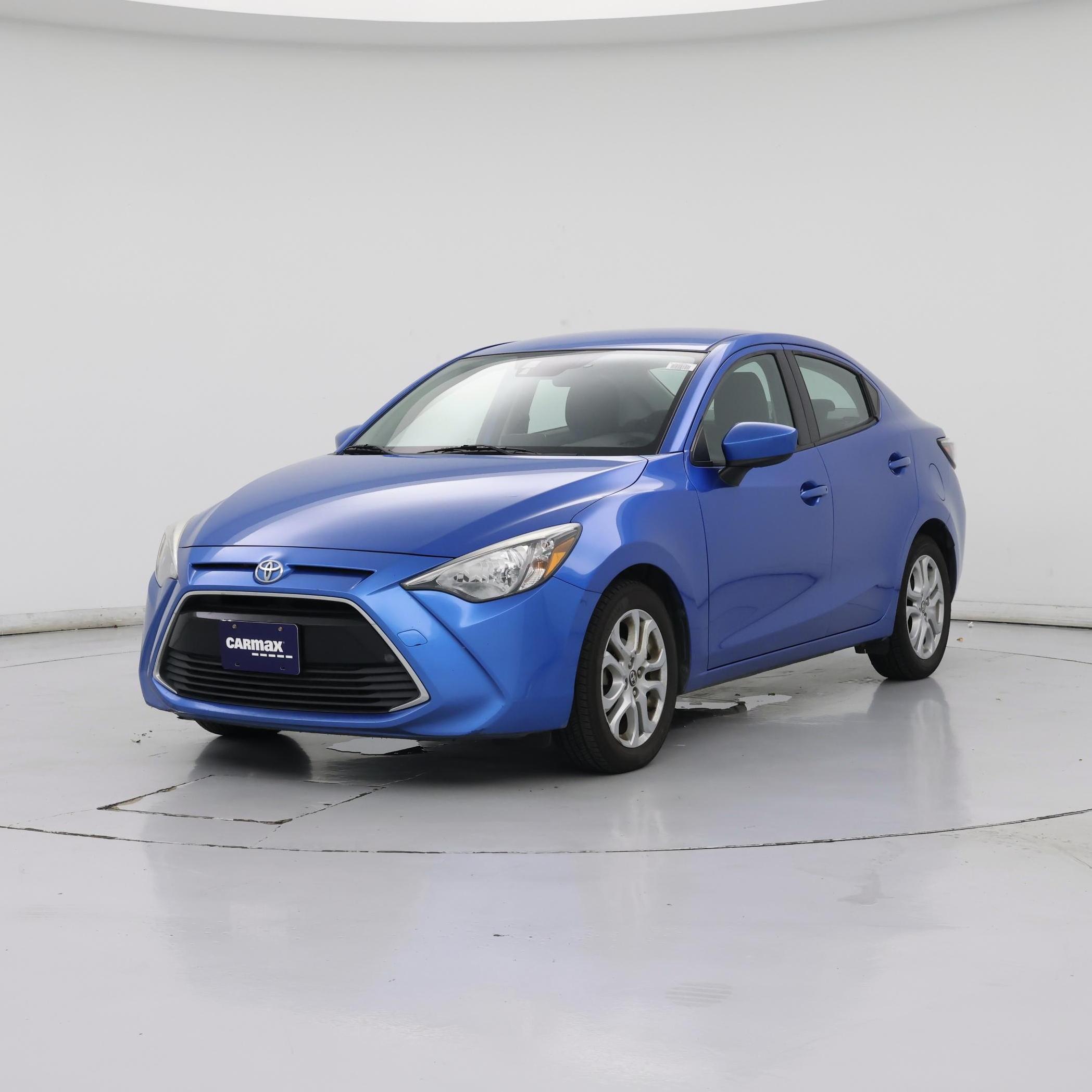Thumbnail: 2017 Toyota Yaris iA - 4