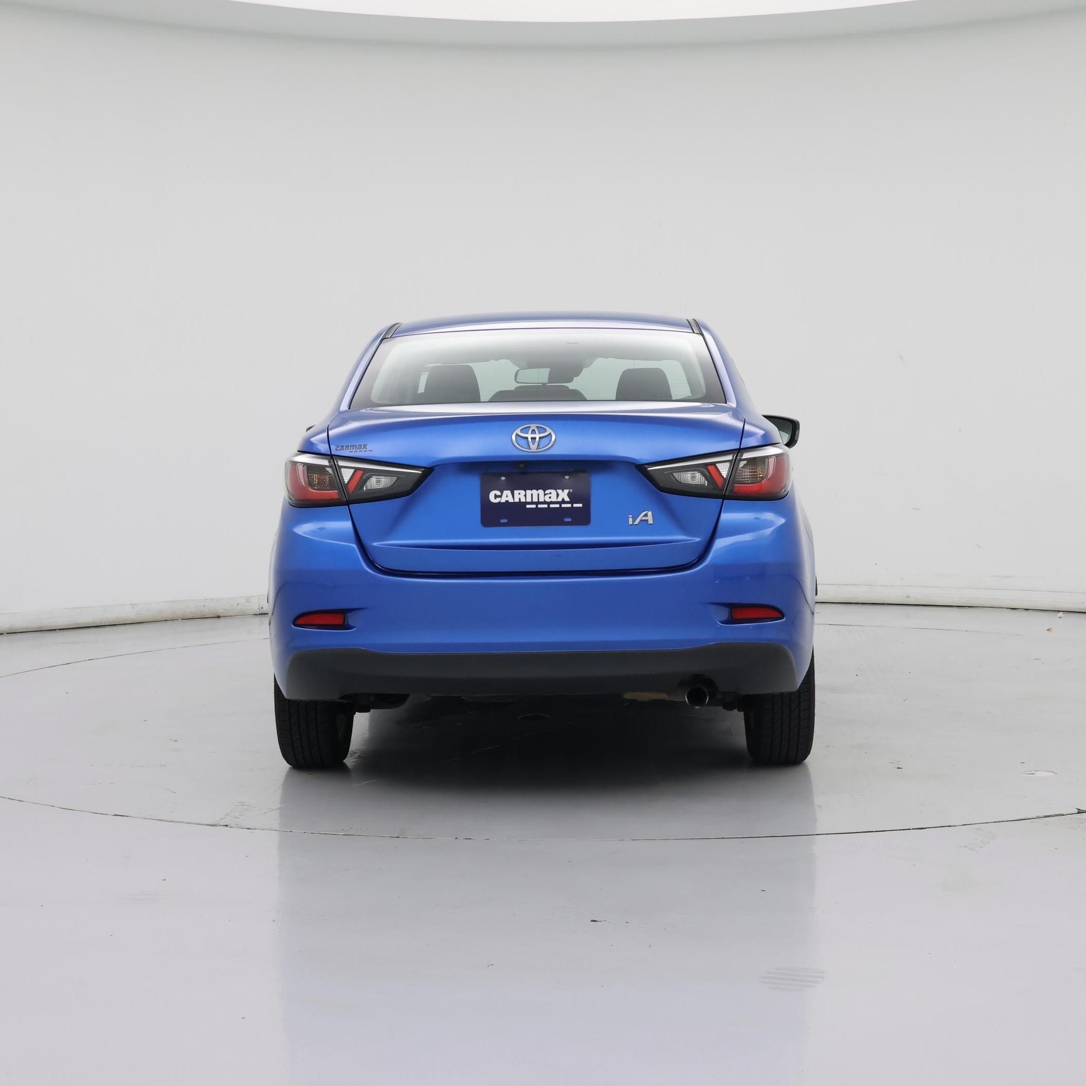 Thumbnail: 2017 Toyota Yaris iA - 6