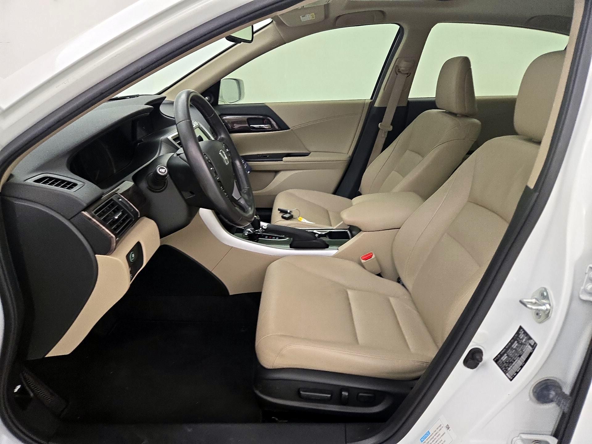 Thumbnail: 2017 Honda Accord - 11