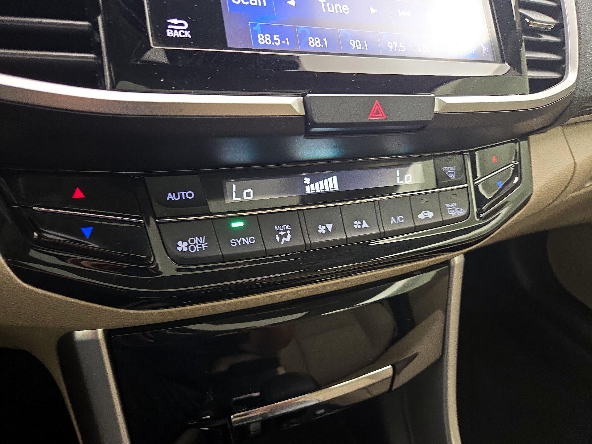 Thumbnail: 2017 Honda Accord - 16