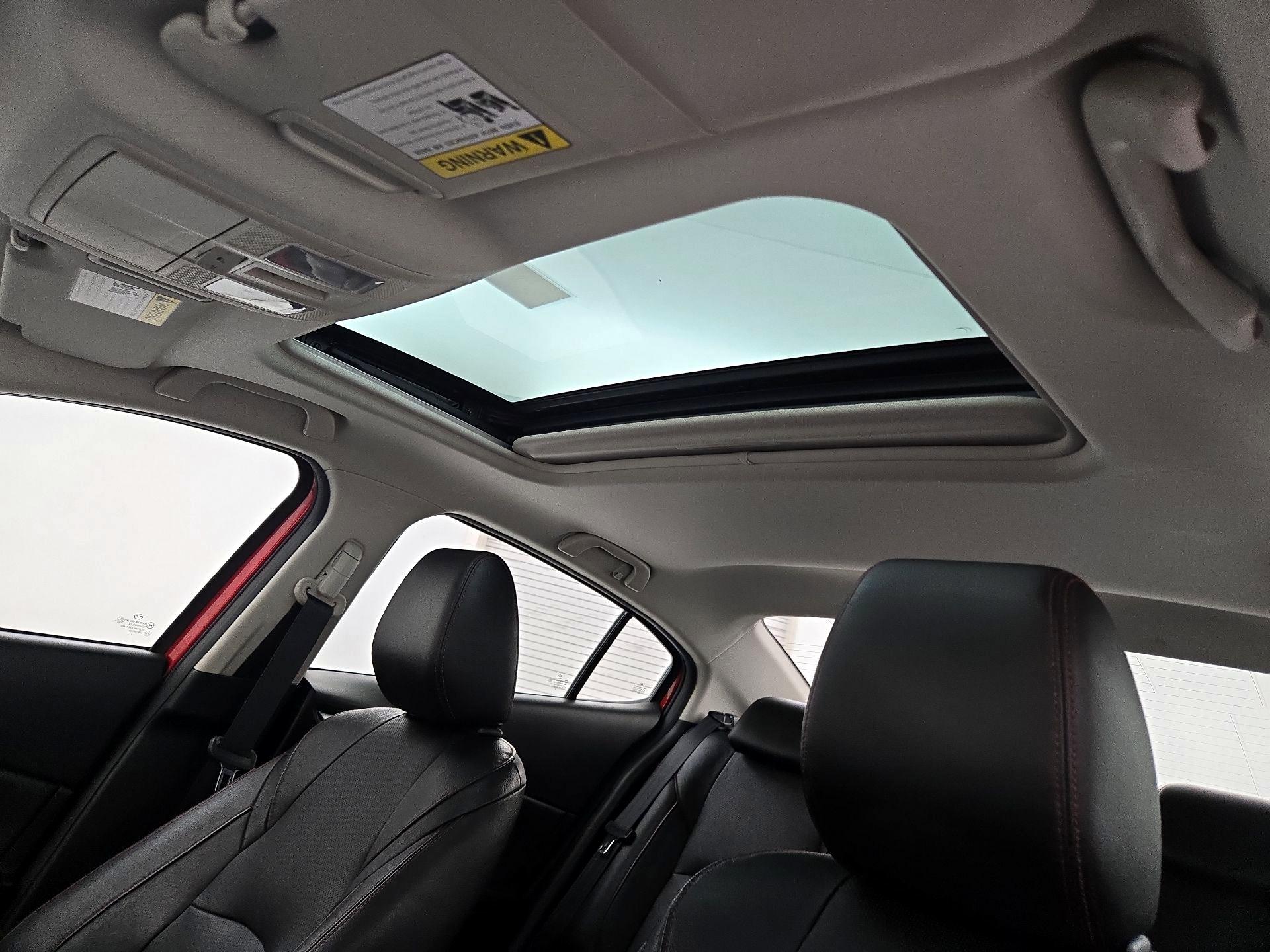 Thumbnail: 2015 Mazda Mazda3 - 20