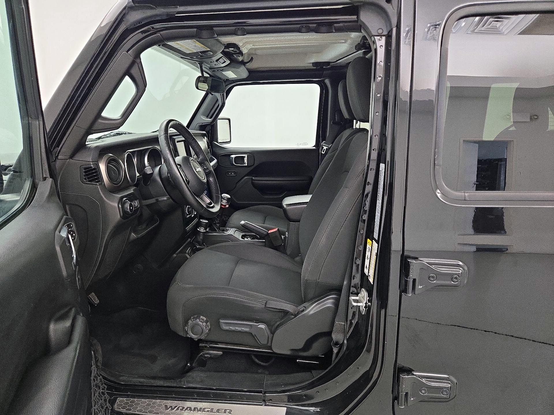 Thumbnail: 2018 Jeep Wrangler - 11