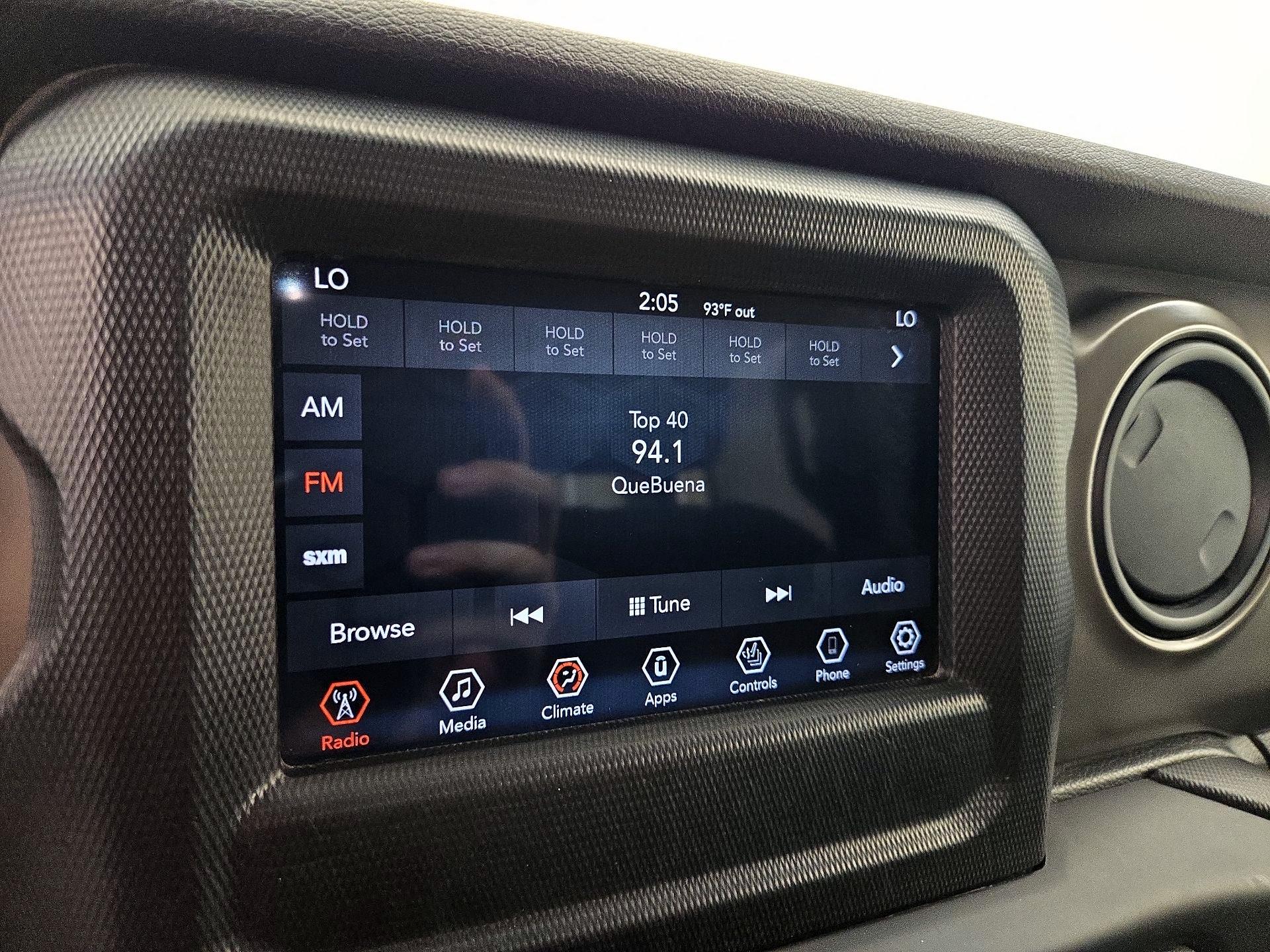 Thumbnail: 2018 Jeep Wrangler - 15