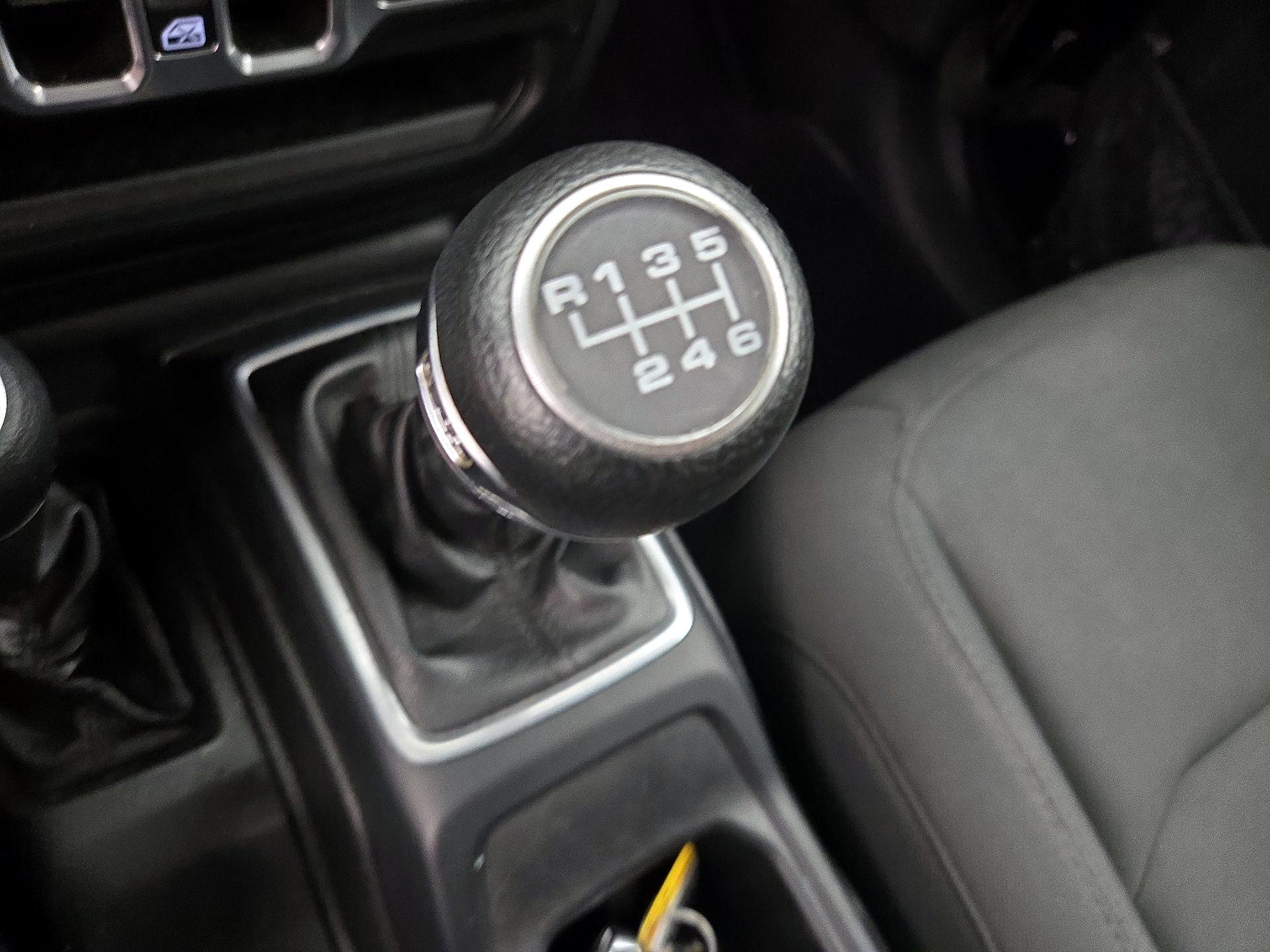 Thumbnail: 2018 Jeep Wrangler - 17