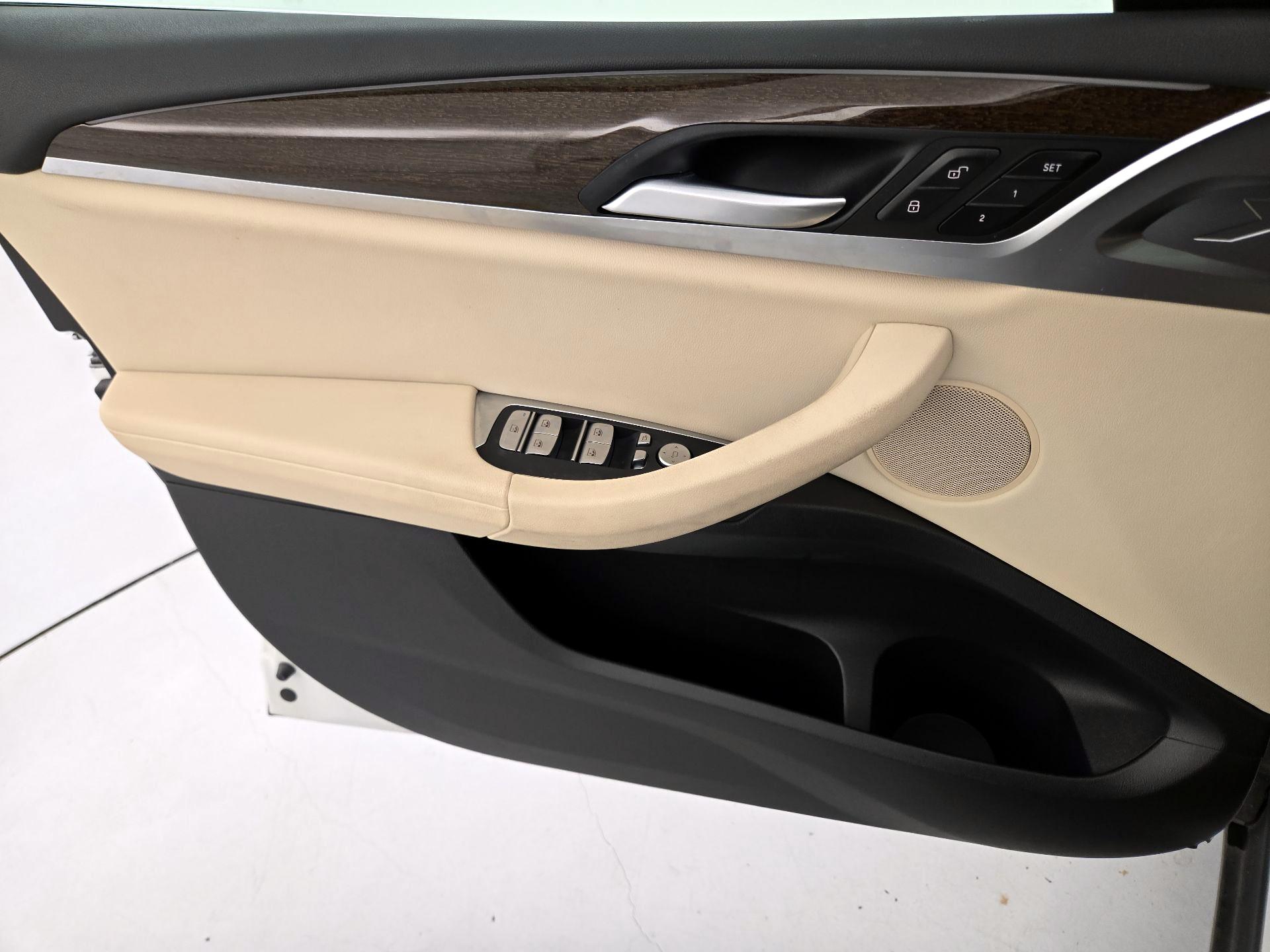 Thumbnail: 2022 BMW X3 - 12