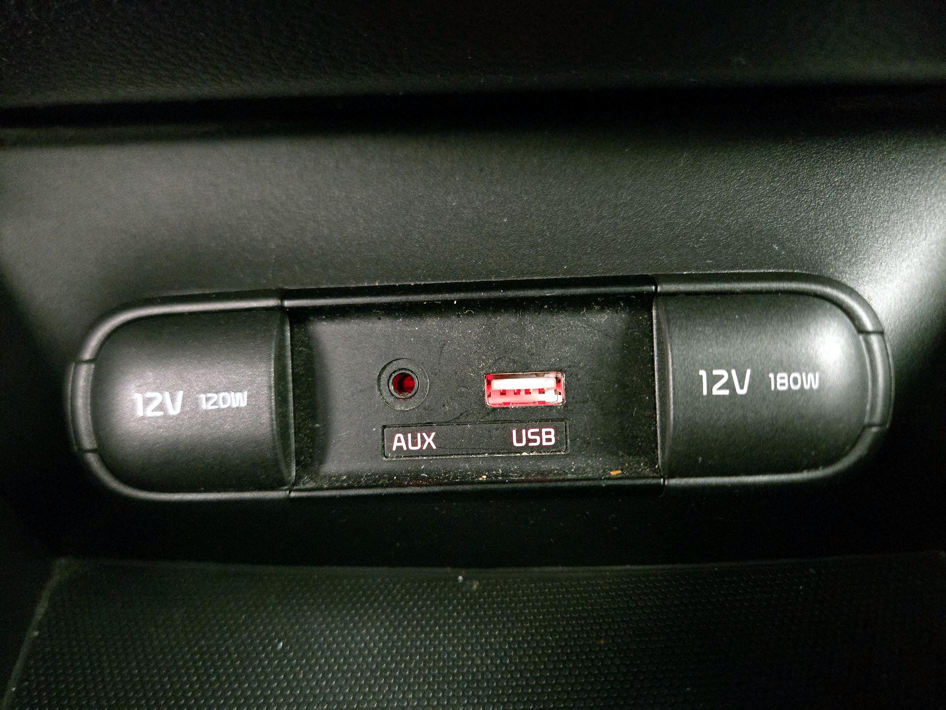 Thumbnail: 2019 Kia Soul - 18