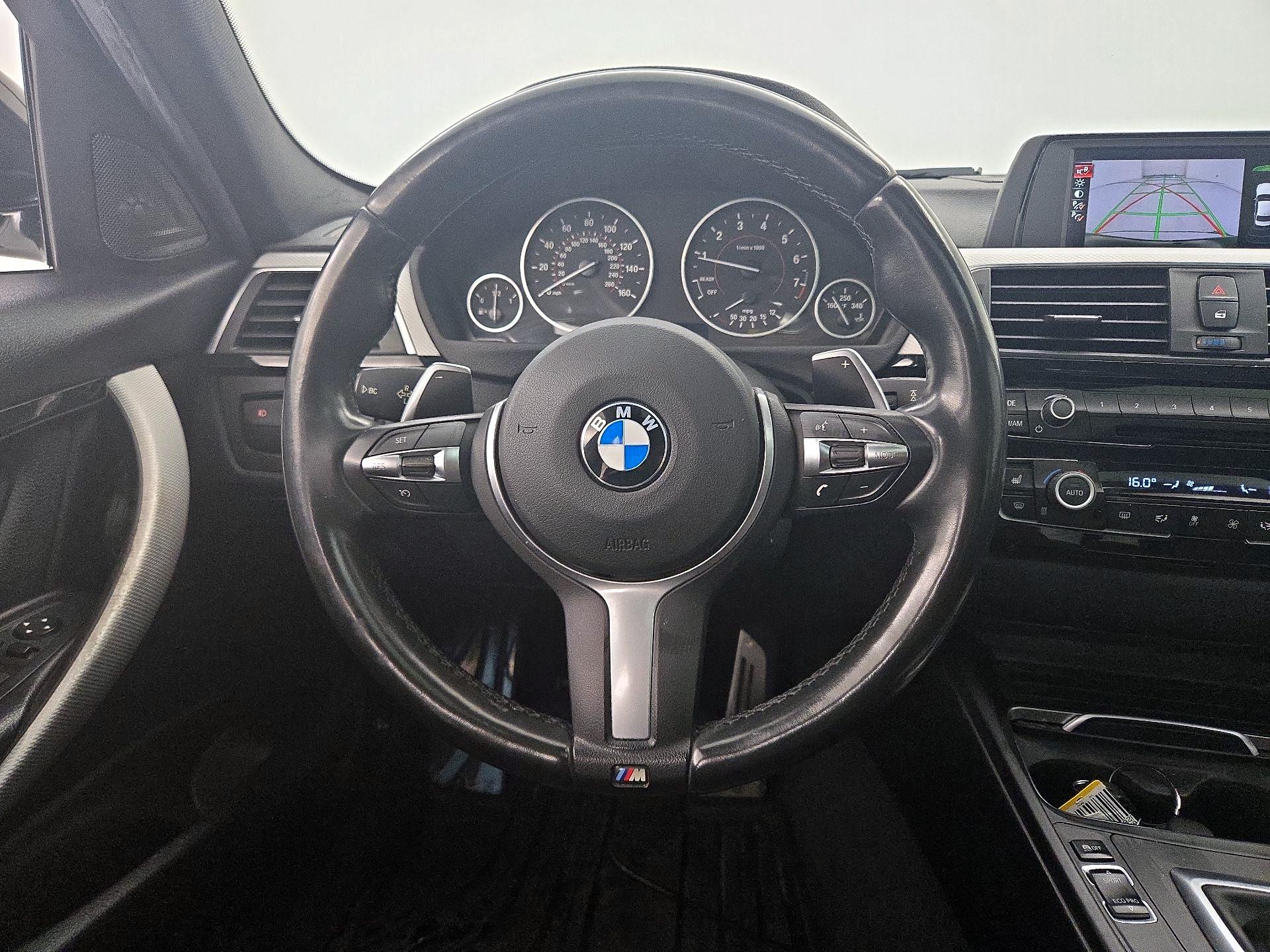 Thumbnail: 2016 BMW 3 Series - 10