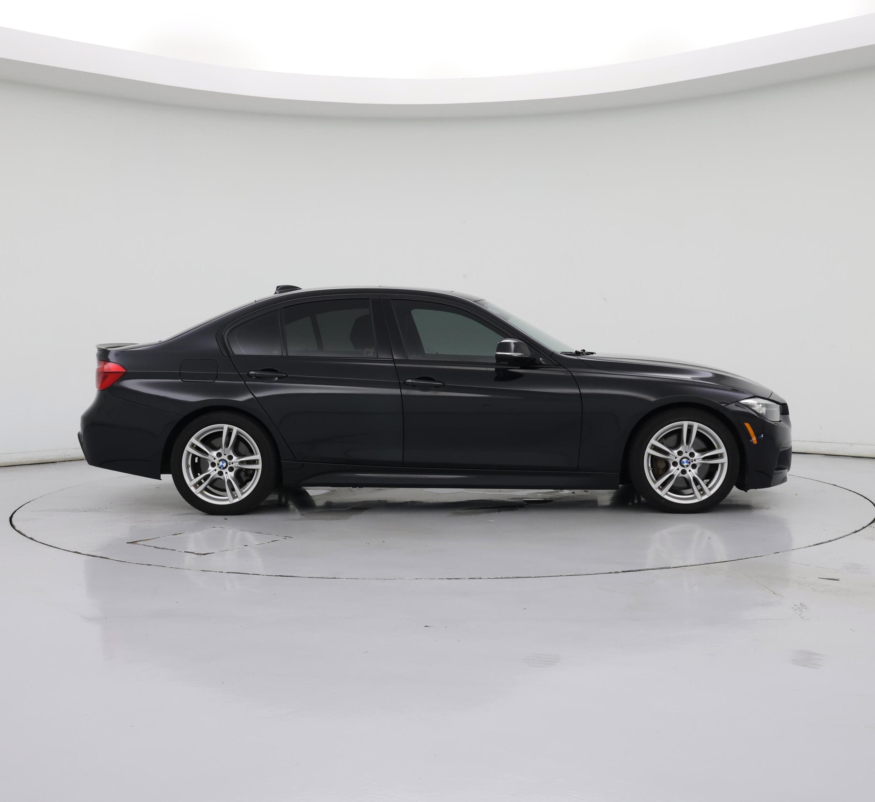 Thumbnail: 2016 BMW 3 Series - 7