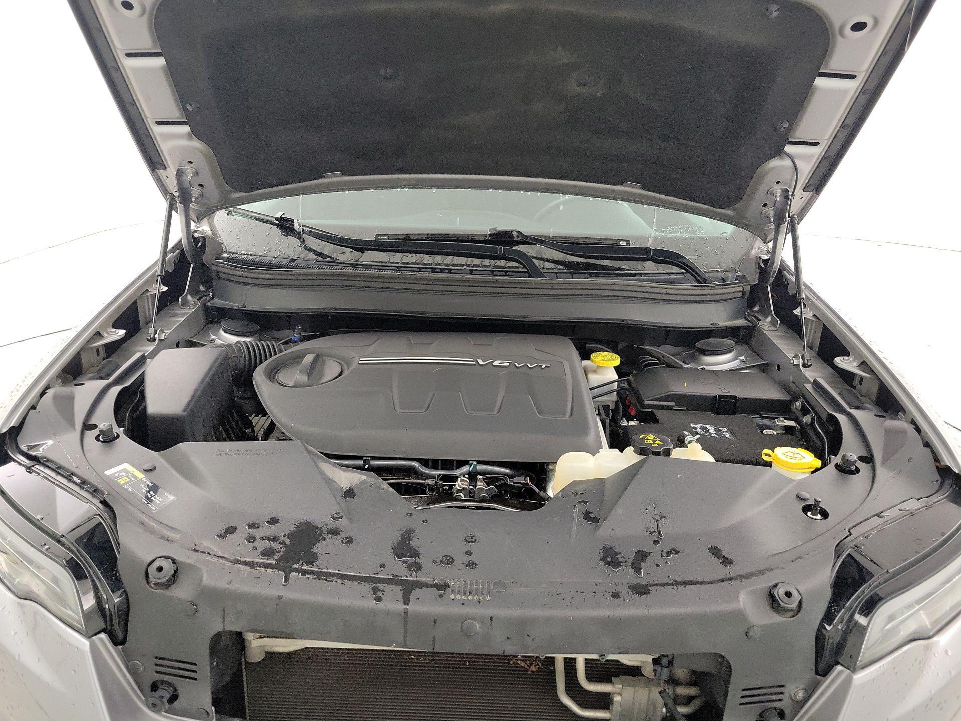 Thumbnail: 2019 Jeep Cherokee - 20