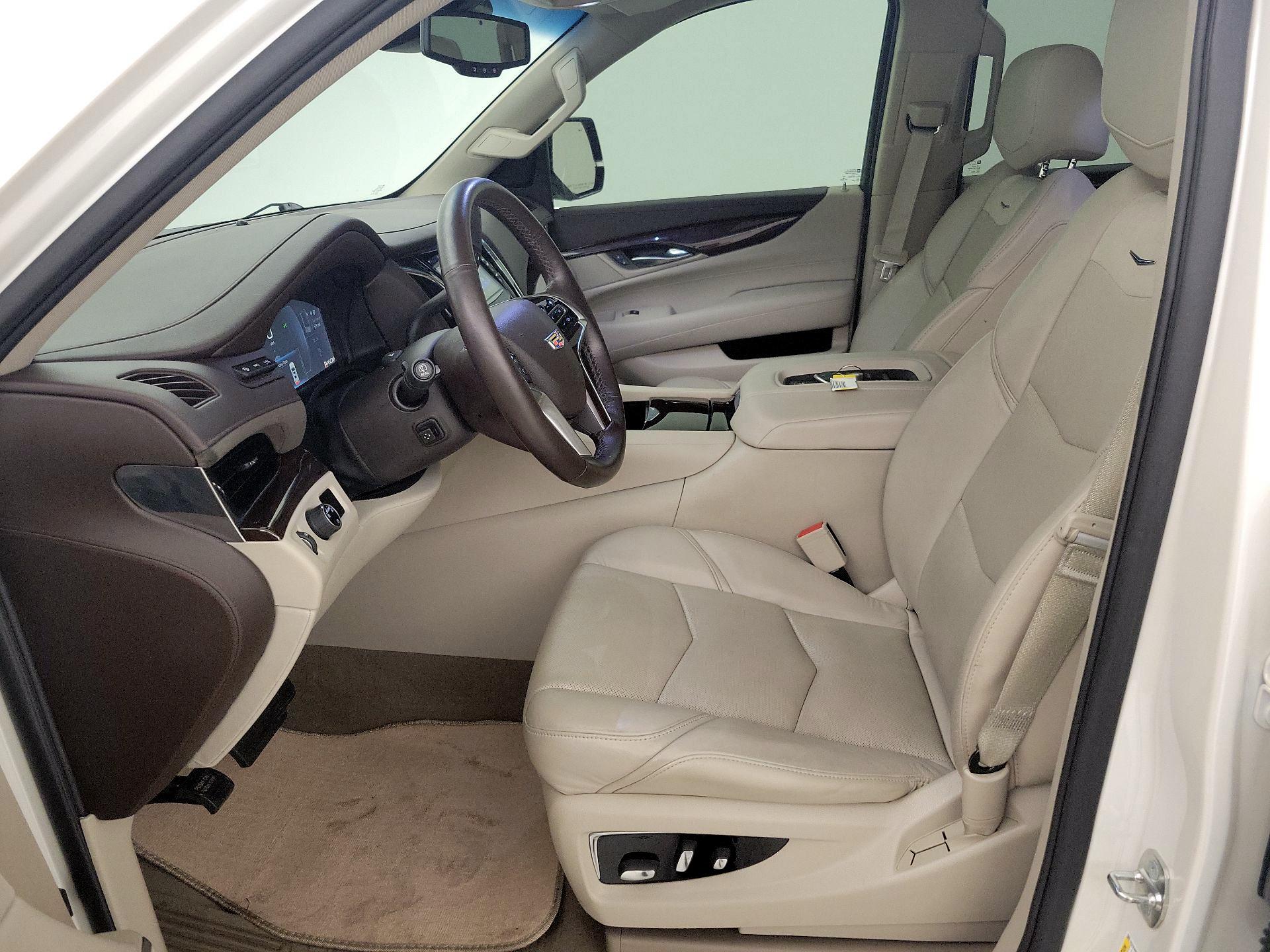 Thumbnail: 2015 Cadillac Escalade - 11