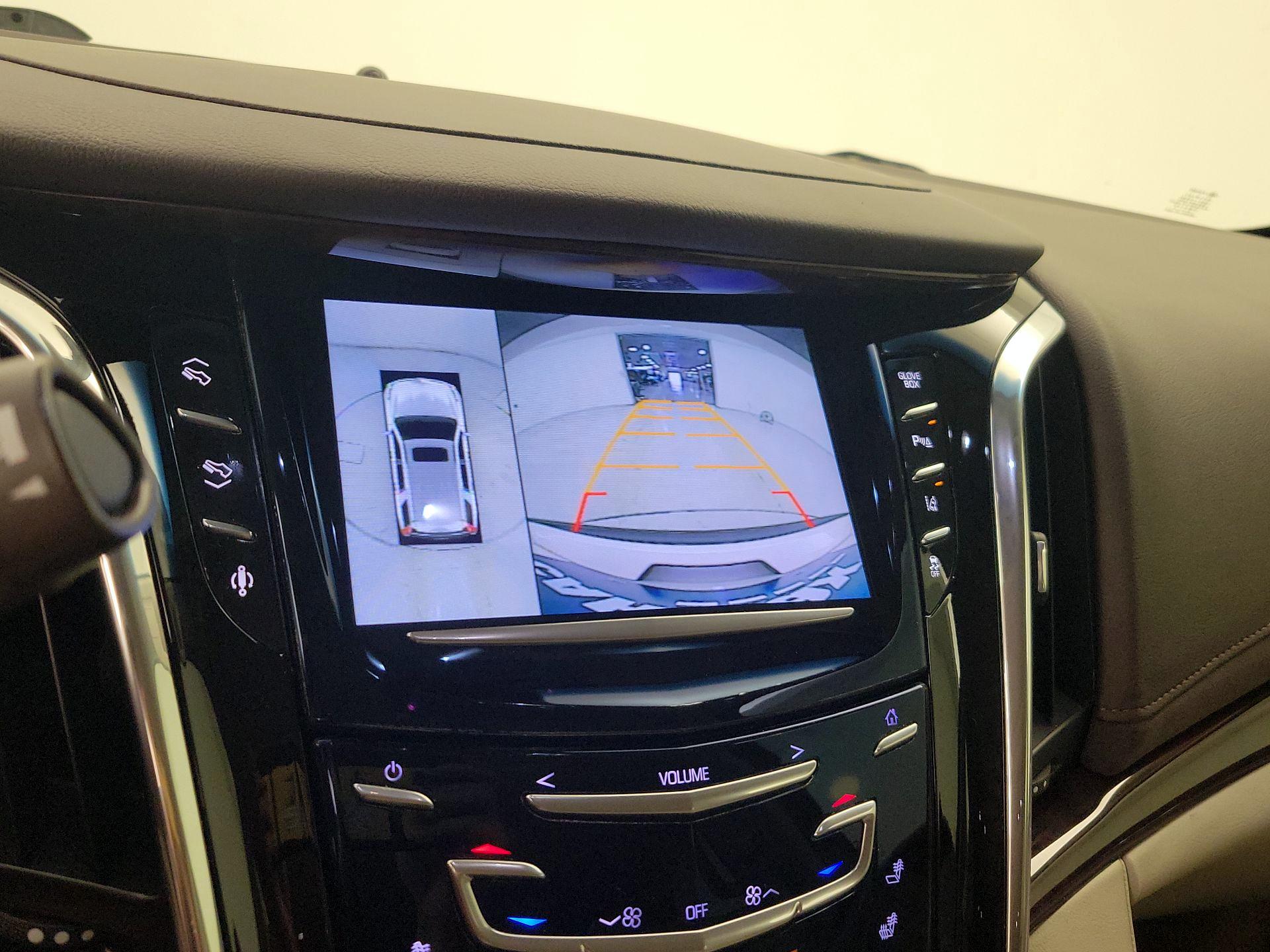 Thumbnail: 2015 Cadillac Escalade - 14
