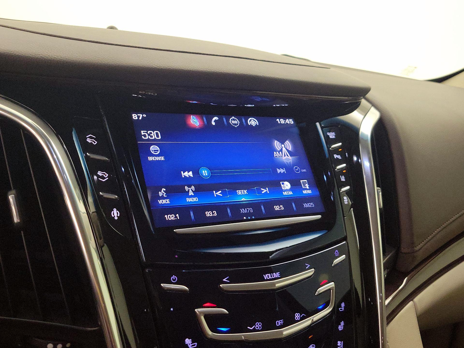 Thumbnail: 2015 Cadillac Escalade - 15