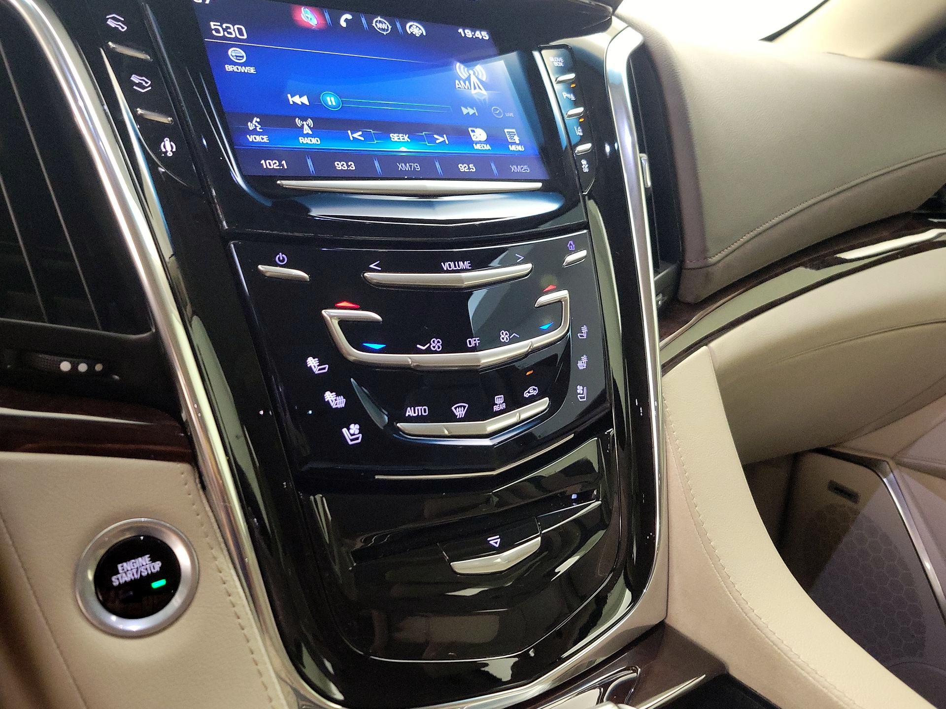 Thumbnail: 2015 Cadillac Escalade - 16