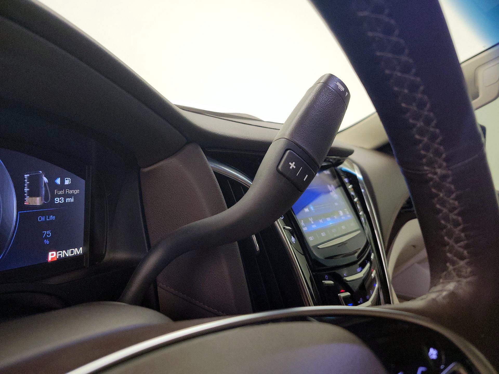 Thumbnail: 2015 Cadillac Escalade - 17