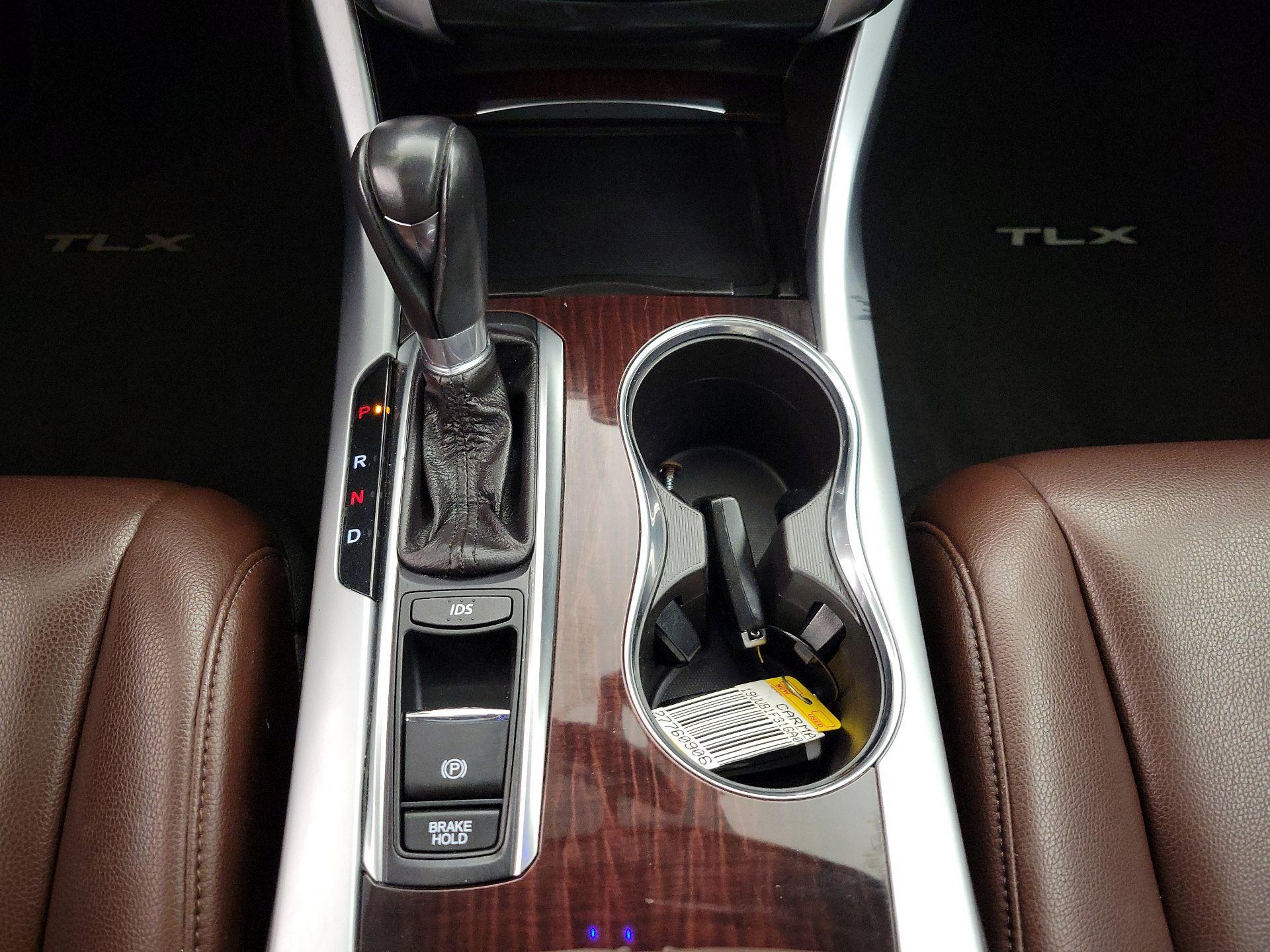 Thumbnail: 2016 Acura TLX - 17