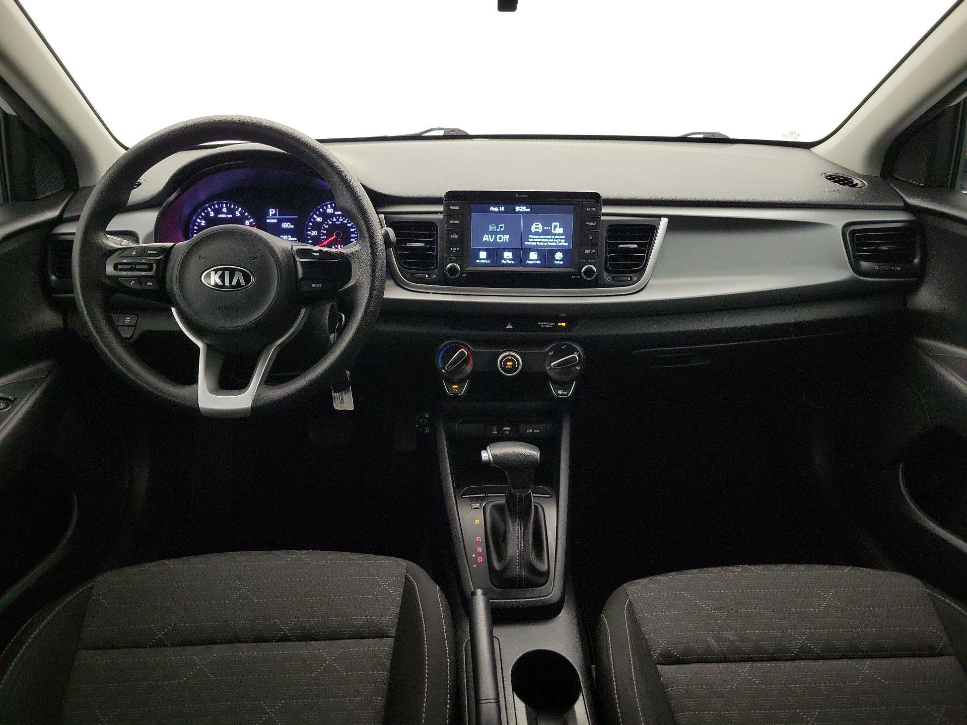 Thumbnail: 2020 Kia Rio - 9