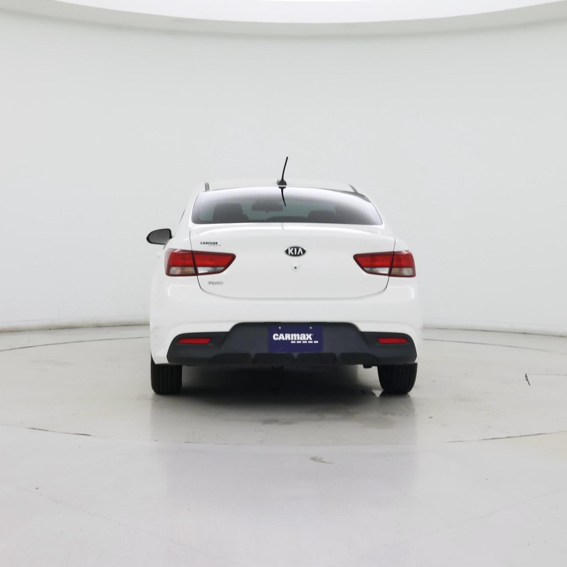 Thumbnail: 2020 Kia Rio - 6