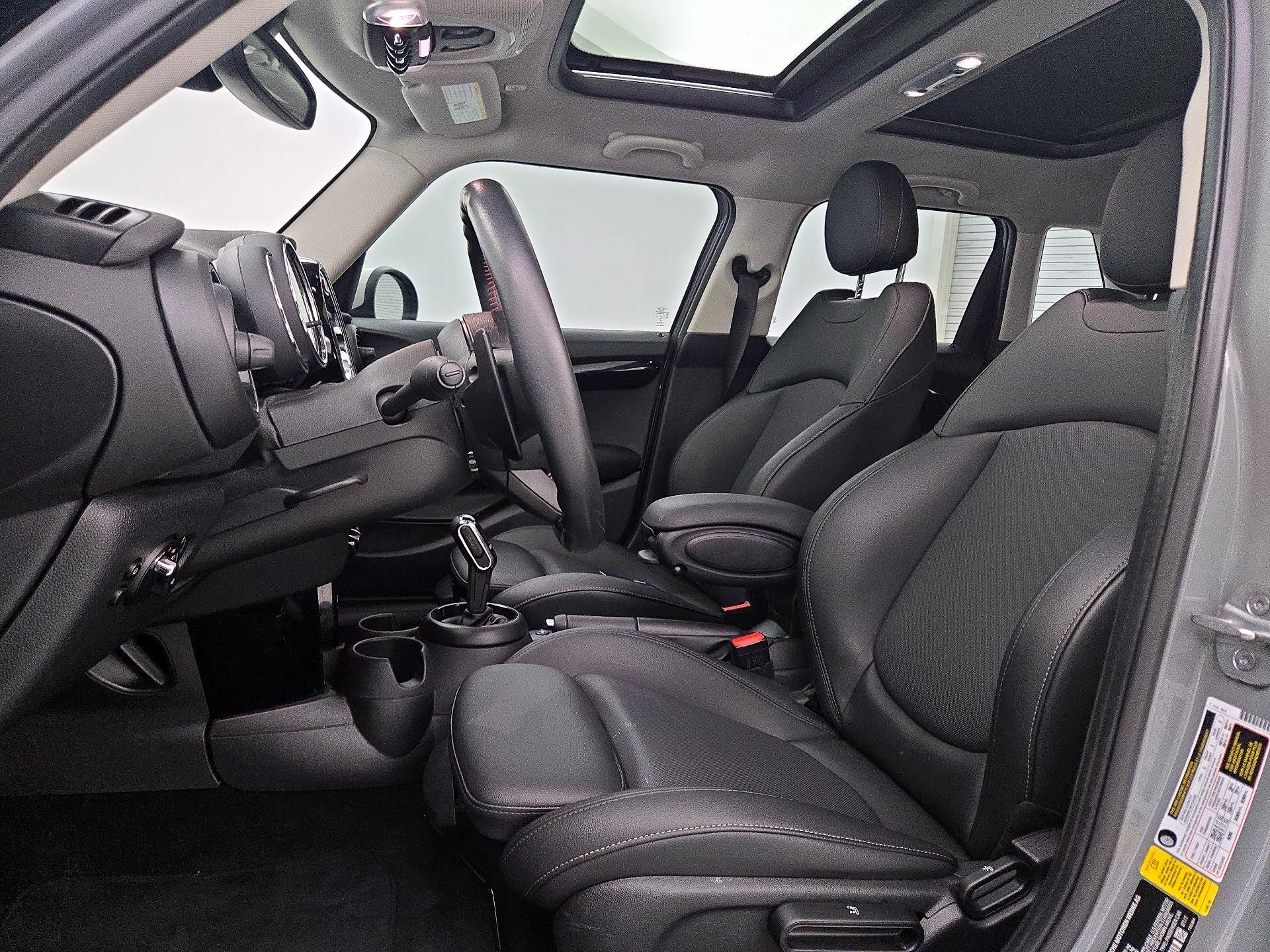 Thumbnail: 2021 MINI Cooper Hardtop - 11
