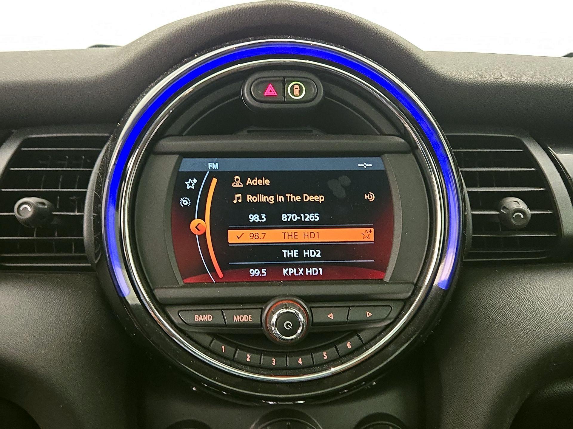 Thumbnail: 2021 MINI Cooper Hardtop - 15