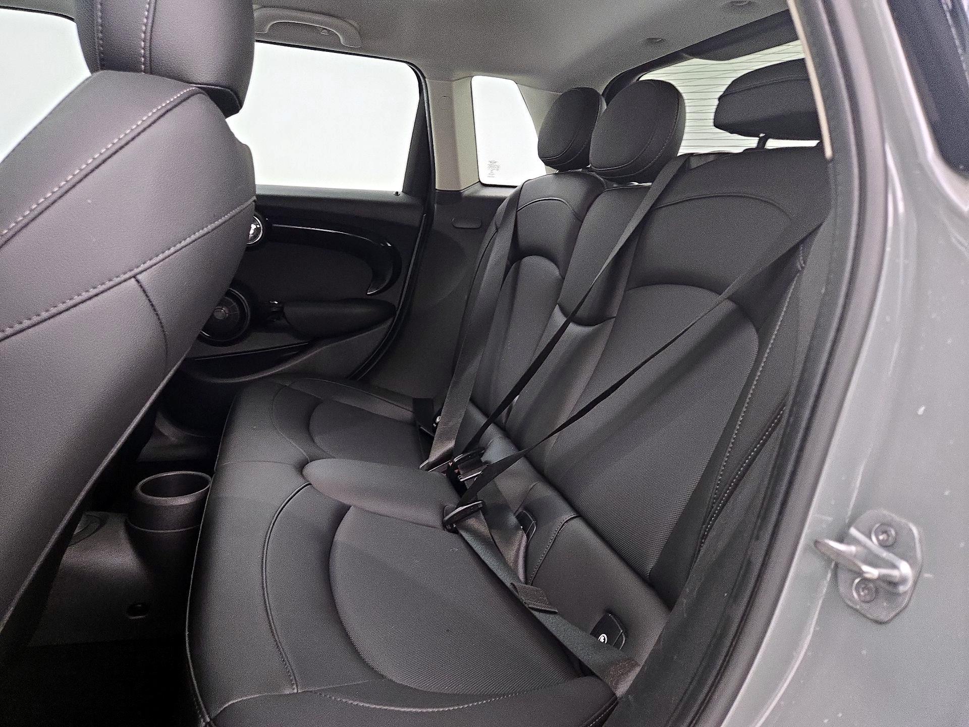 Thumbnail: 2021 MINI Cooper Hardtop - 20