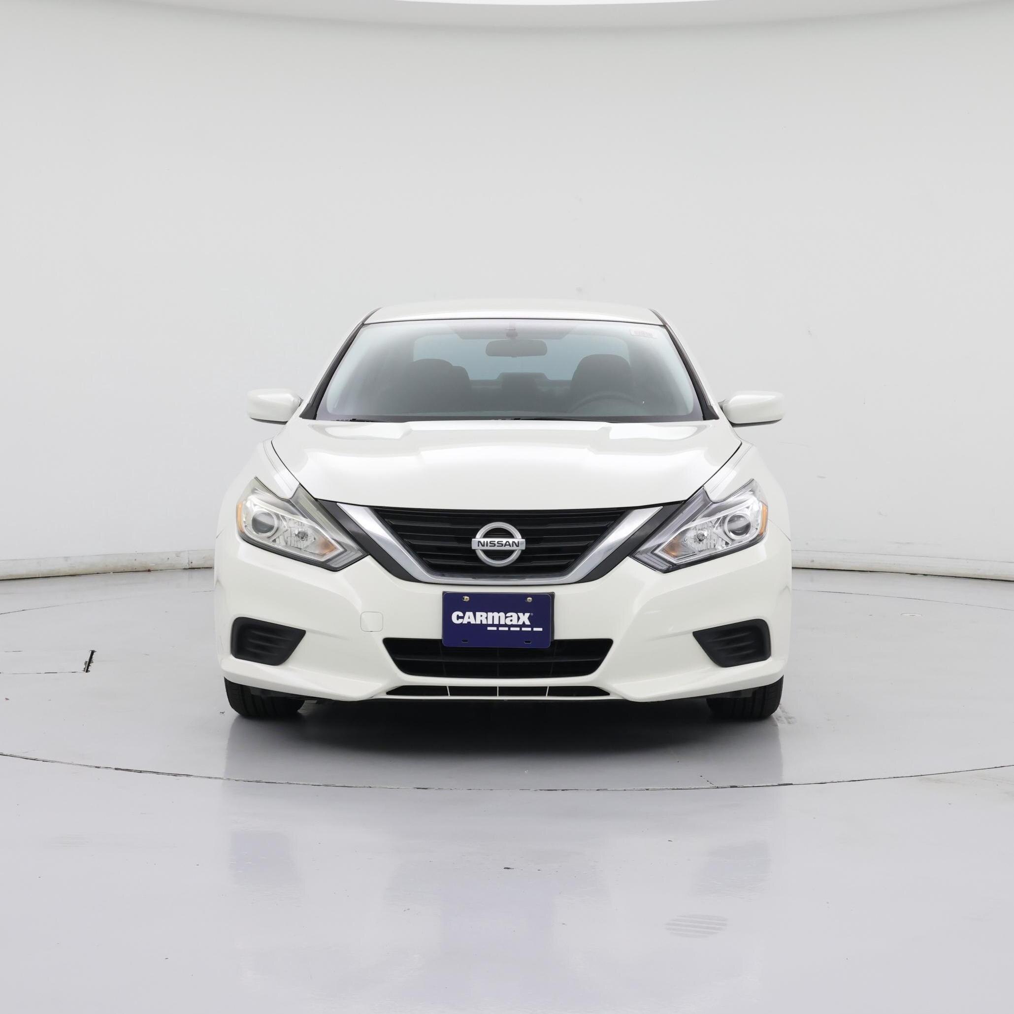 Thumbnail: 2016 Nissan Altima - 5