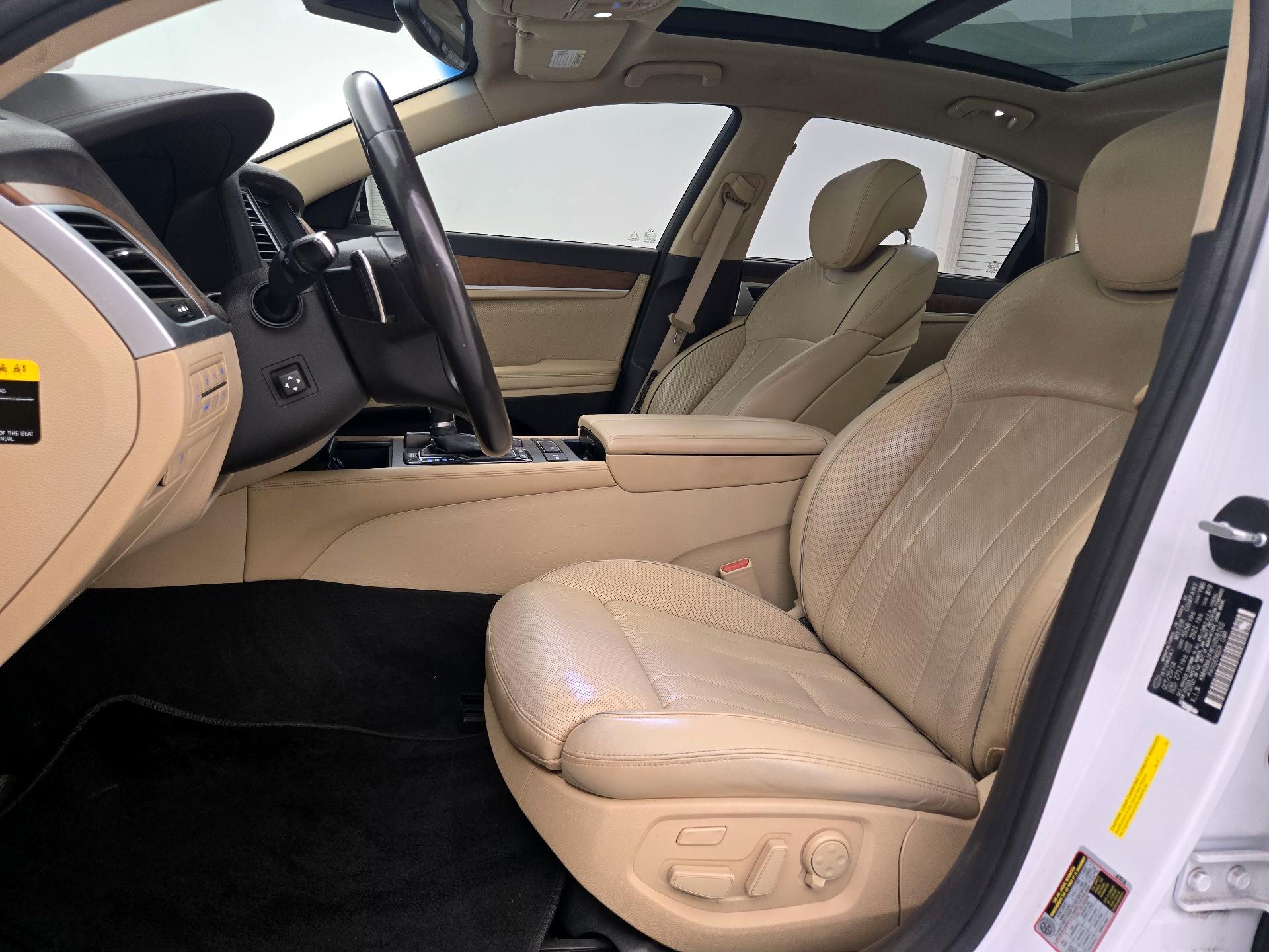 Thumbnail: 2015 Hyundai Genesis - 11