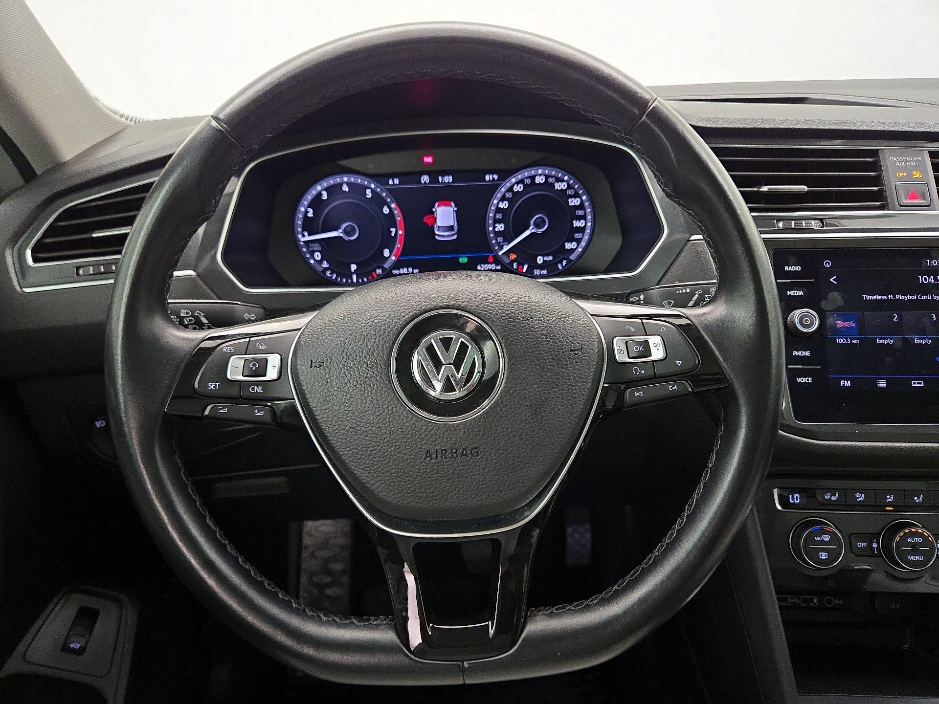 Thumbnail: 2018 Volkswagen Tiguan - 10