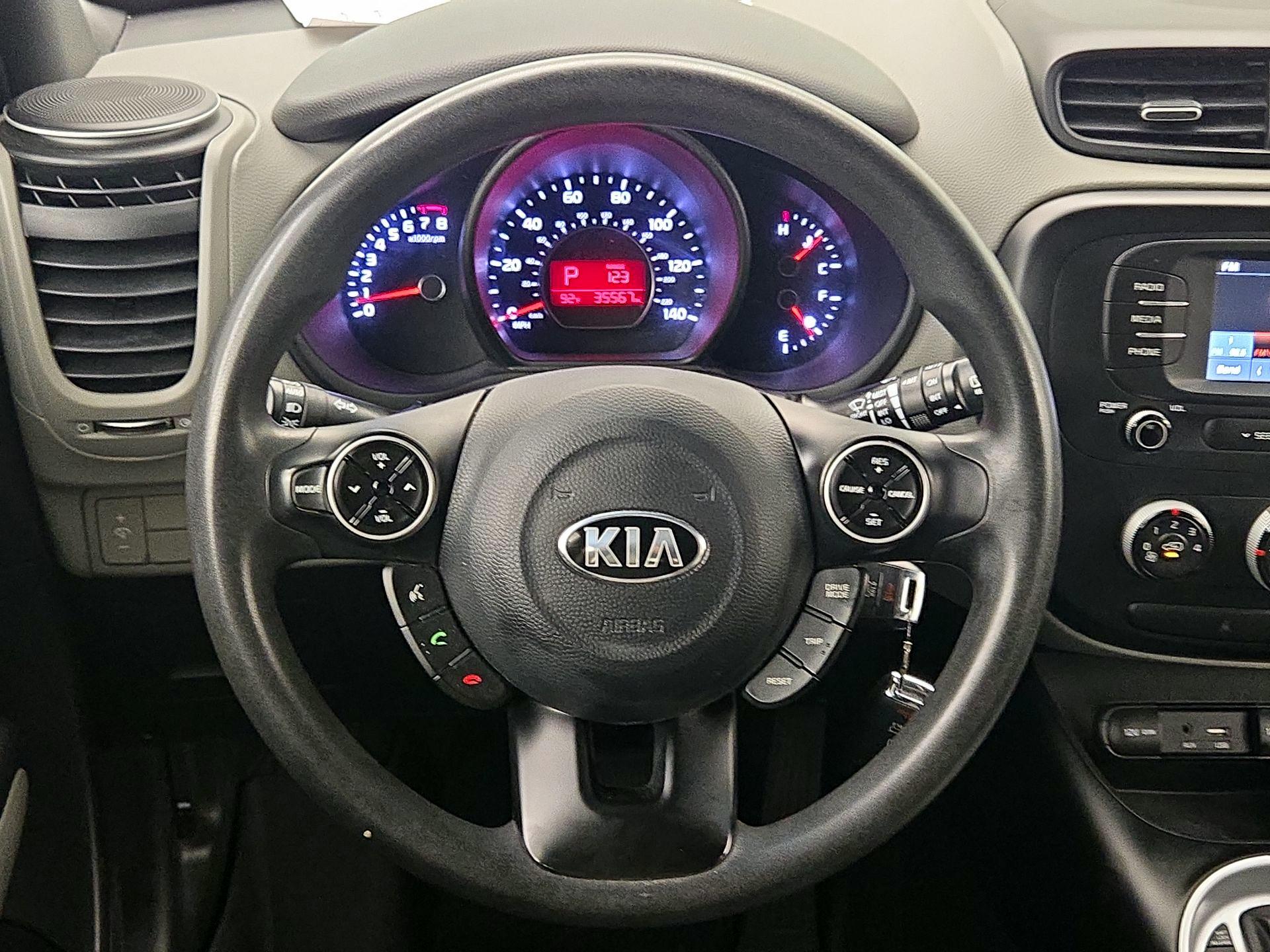Thumbnail: 2019 Kia Soul - 10