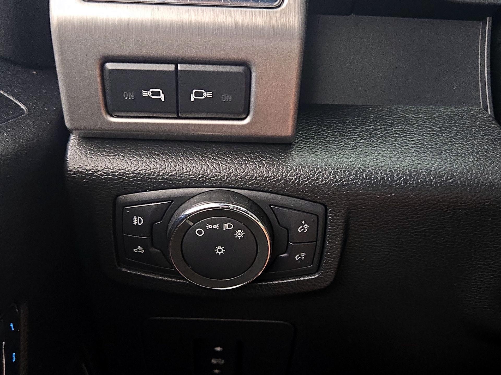 Thumbnail: 2015 Ford F-150 - 13