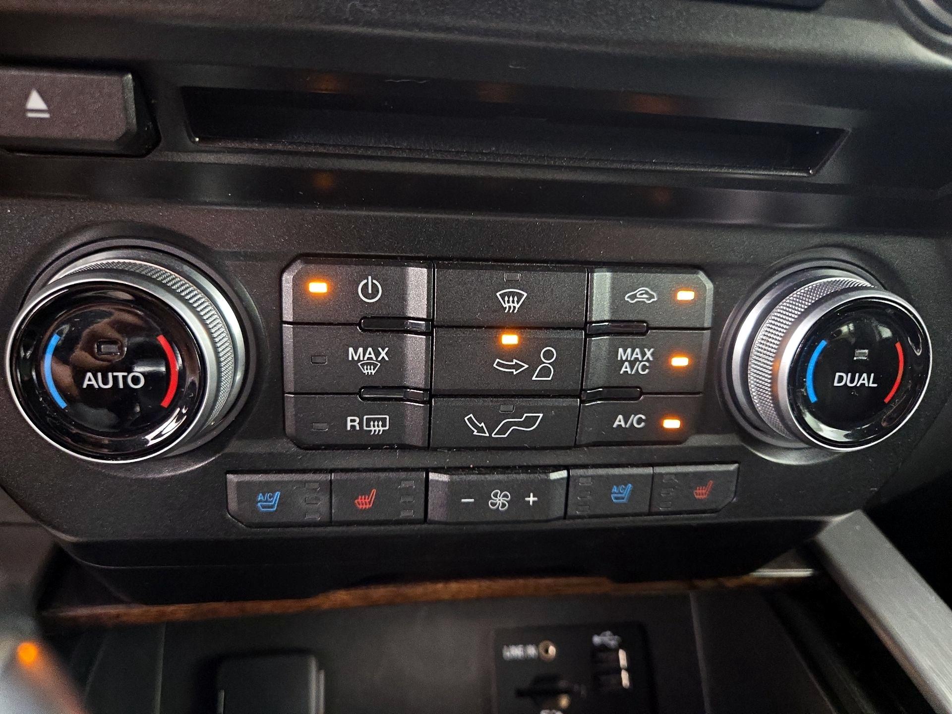 Thumbnail: 2015 Ford F-150 - 16