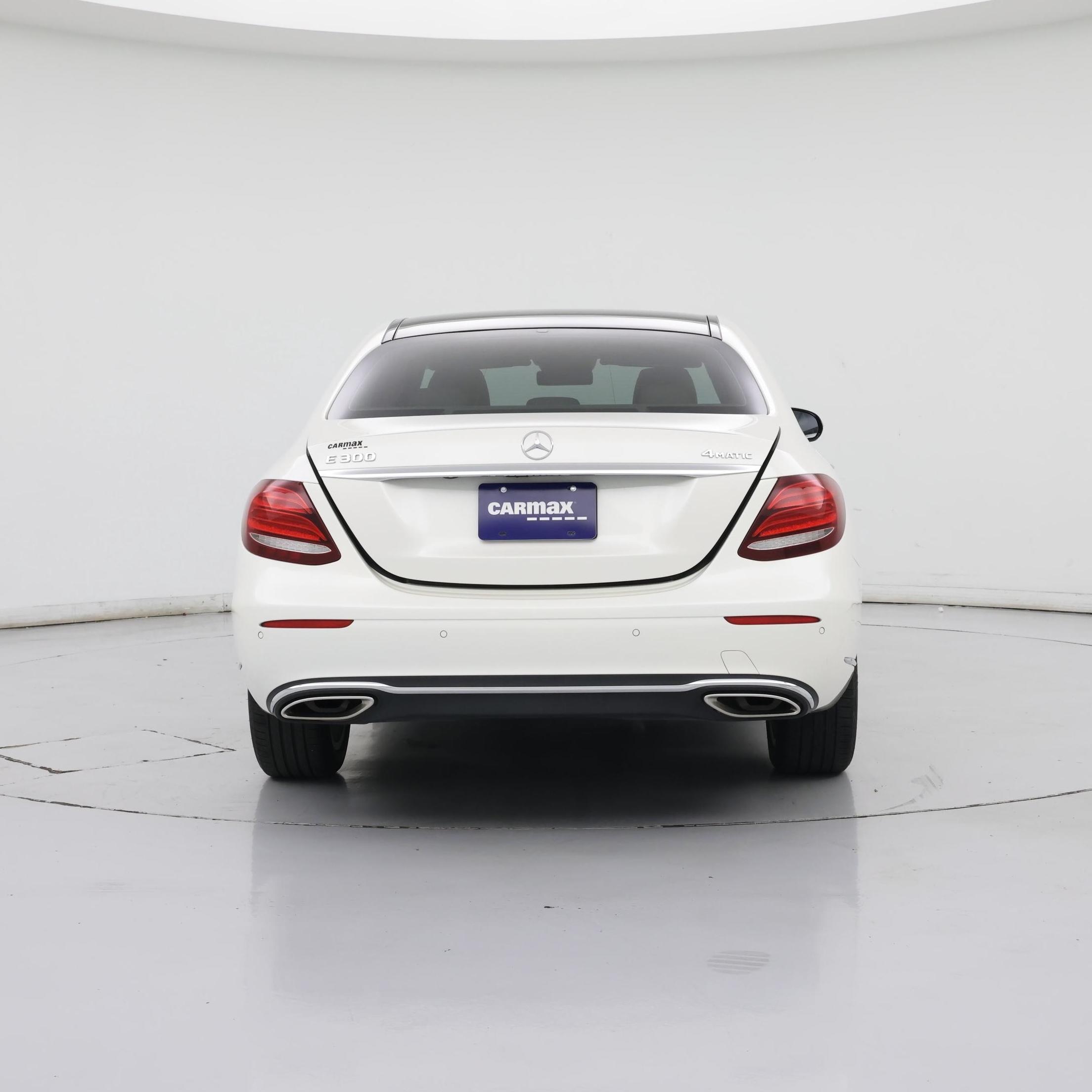 Thumbnail: 2017 Mercedes-Benz E-Class - 6