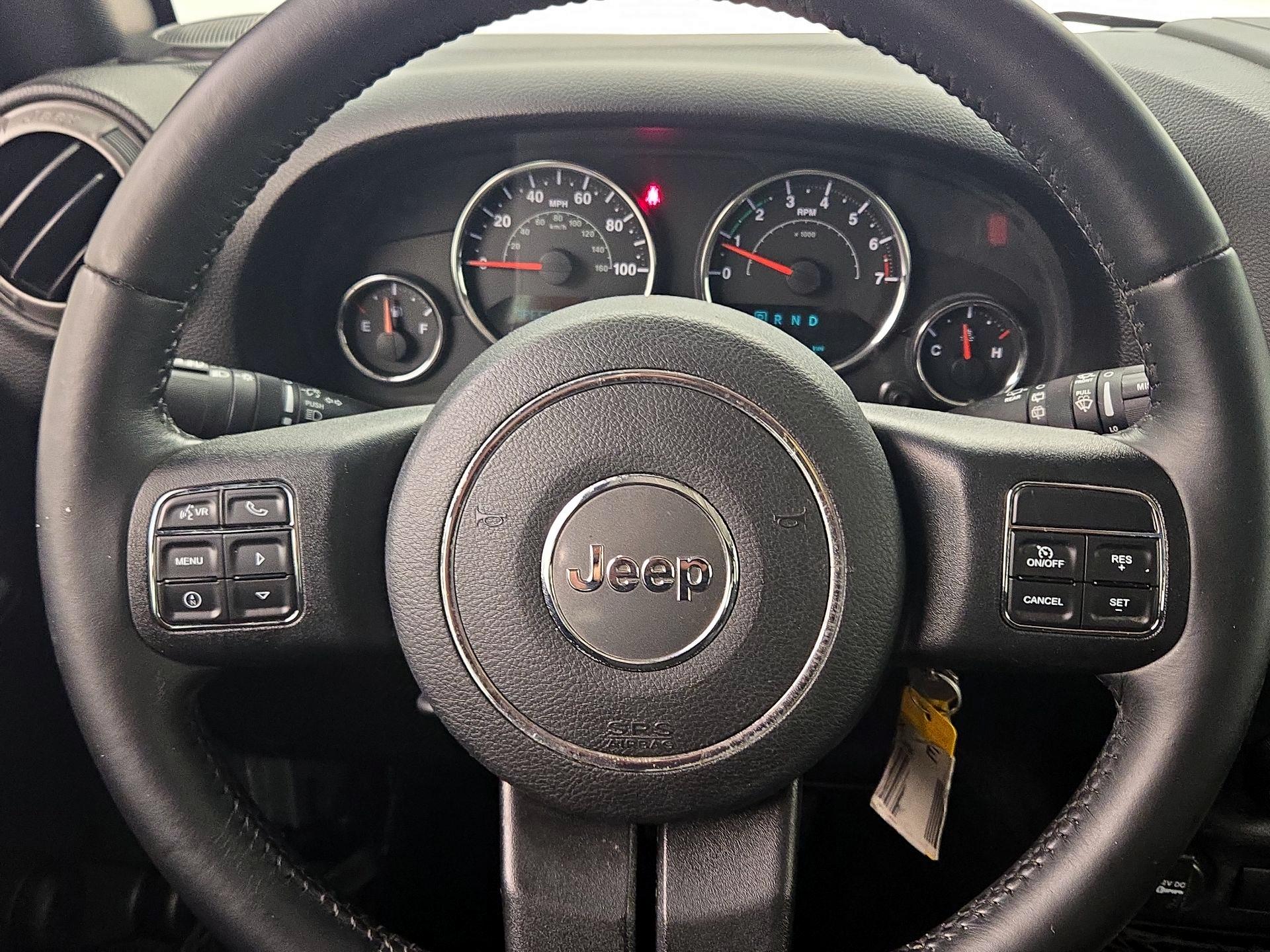 Thumbnail: 2016 Jeep Wrangler - 10