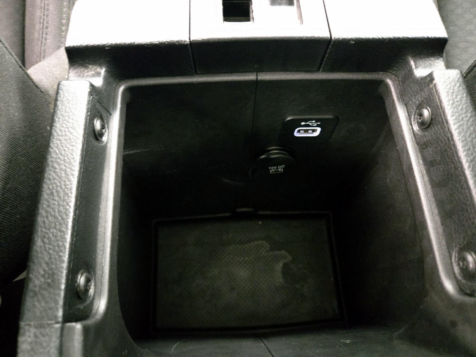 Thumbnail: 2016 Jeep Wrangler - 16